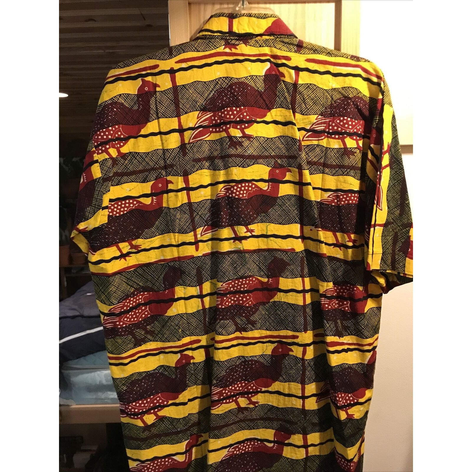 Other Vintage Mens L Yellow Striped Red Bird Print button Up Shirt Size US L / EU 52-54 / 3 - 9 Thumbnail