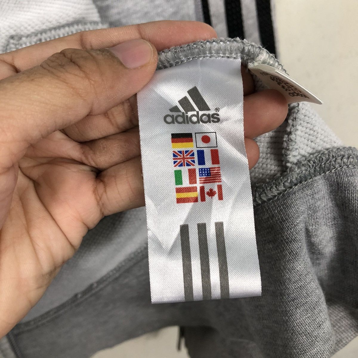 Adidas Adidas 3Stripes Track Jacket Classic Grey ZipUp Minimal Logo Size US M / EU 48-50 / 2 - 22 Thumbnail