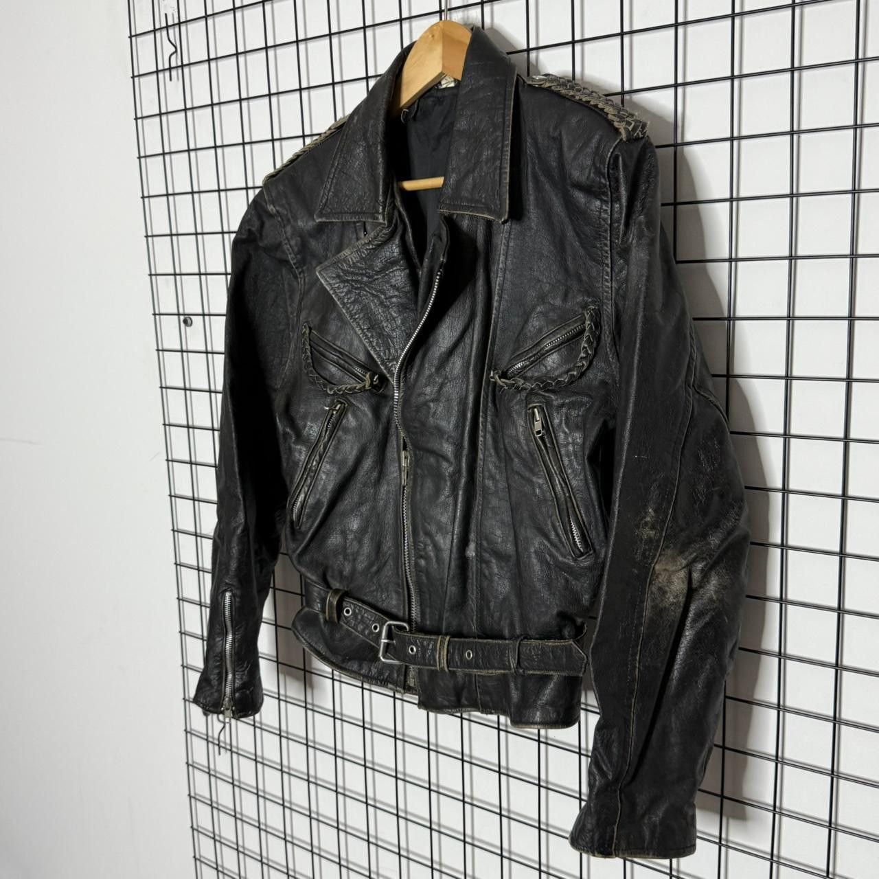 Vintage Vintage Biker Jacket Black Real Leather Faded Size US M / EU 48-50 / 2 - 5 Thumbnail