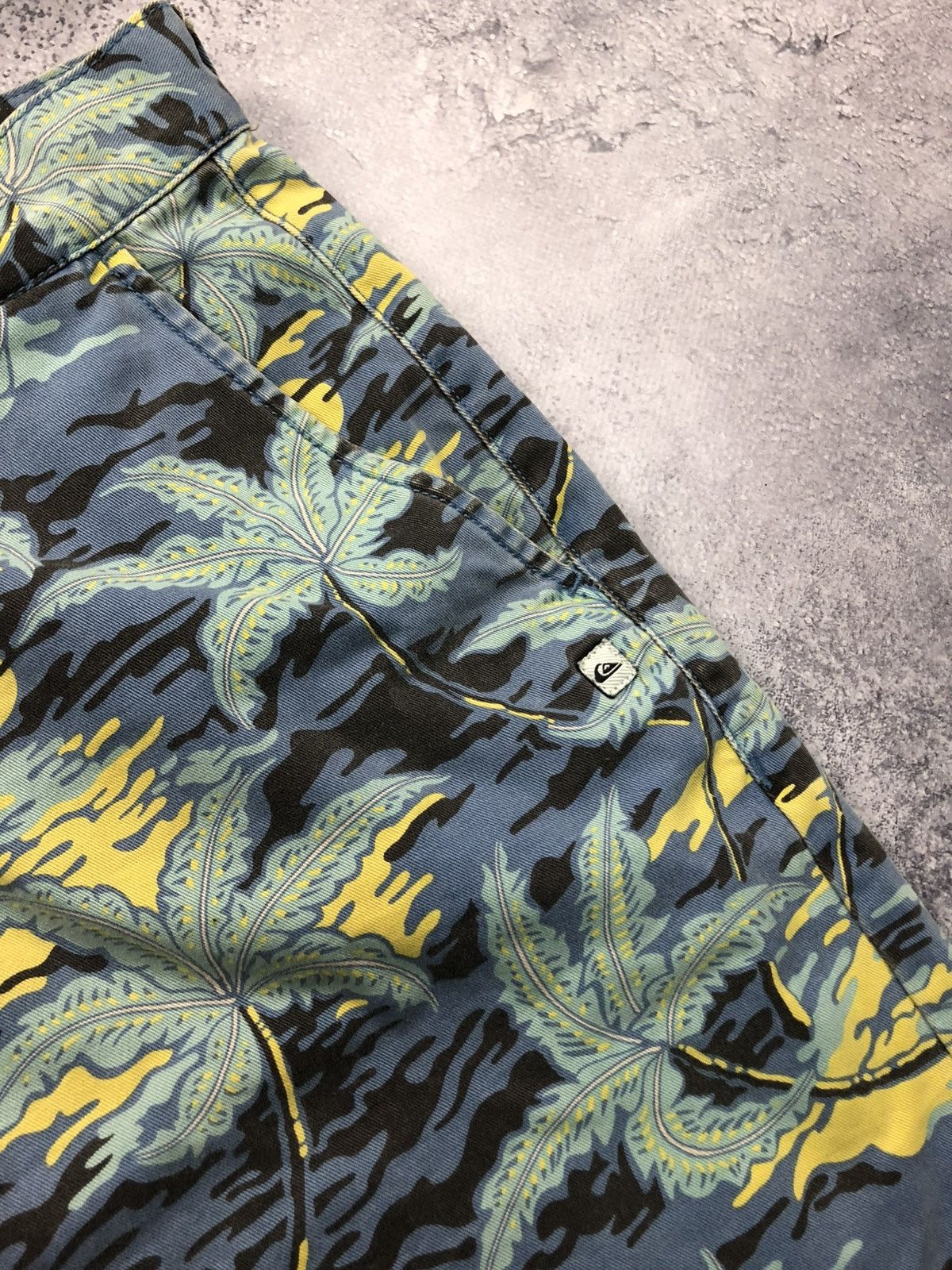 Quiksilver QUICKSILVER Vintage Serf Swimming Streetwear Shorts Hype Y2k Size US 34 / EU 50 - 9 Thumbnail