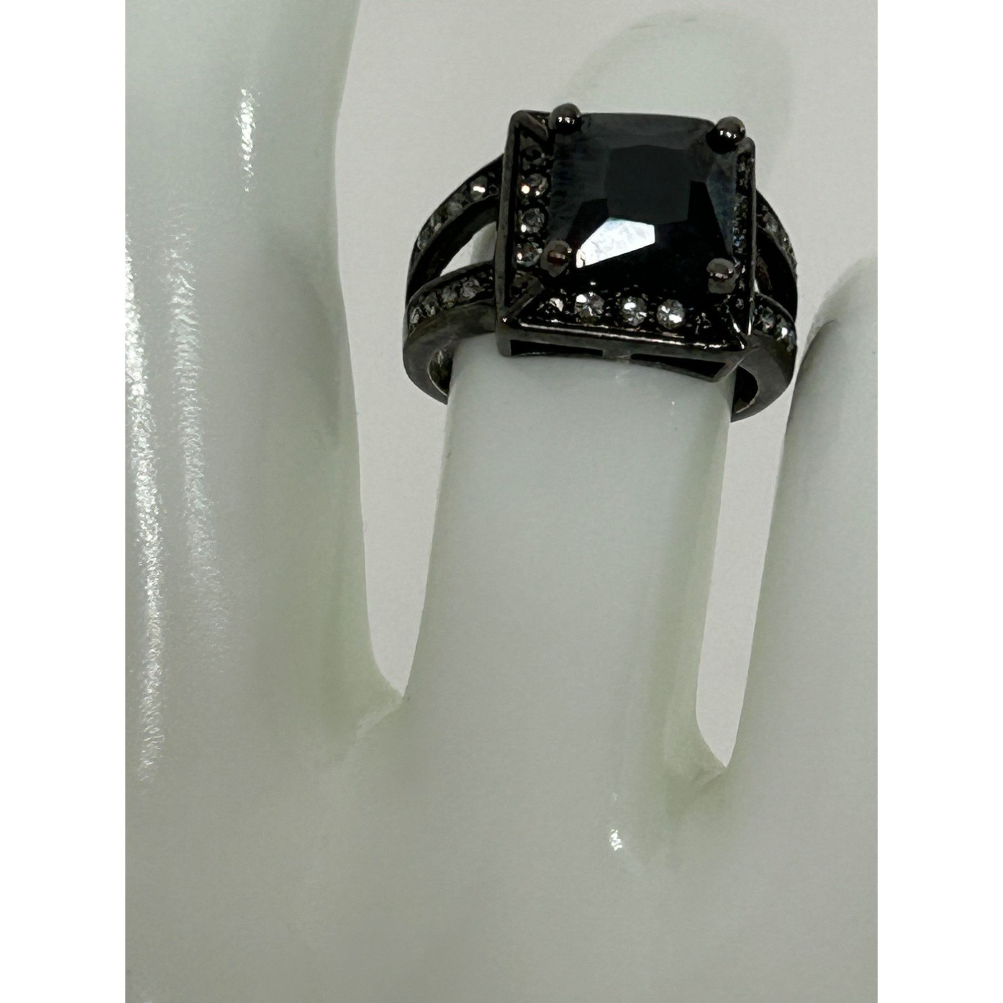 Other Fashion Jewelry Women’s Ring 6 Faux Square Black Princess Cu Size ONE SIZE - 20 Thumbnail
