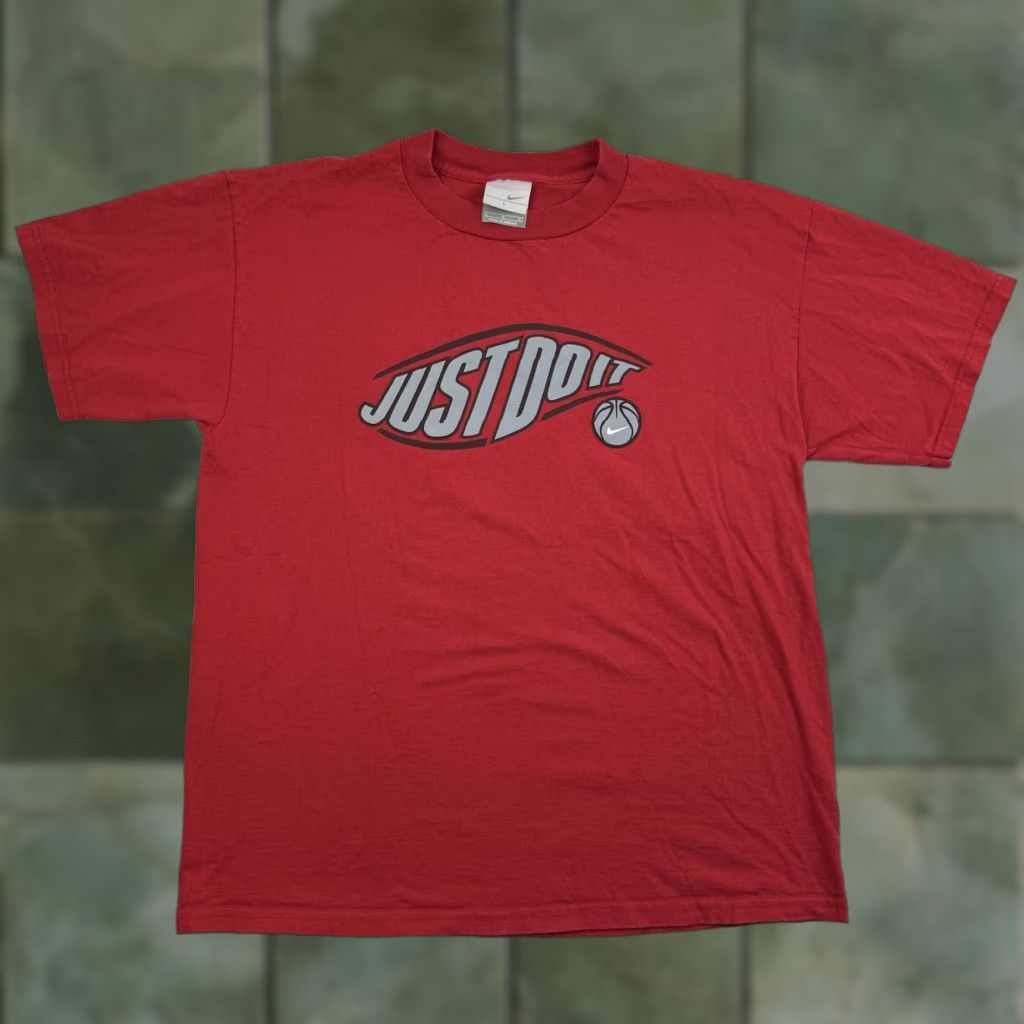 Nike Vintage Nike Shirt Adult Large Red Silver Tag Y2K Grunge 2000s Just Do It USA Size US L / EU 52-54 / 3 - 1 Thumbnail