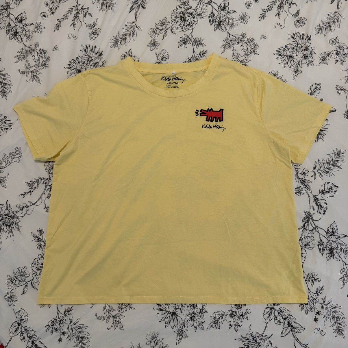 Keith Haring KEITH HARING Yellow Dog Graphic T-Shirt Size XXL Womens Size XXL / US 16-18 / IT 52-54 - 1 Thumbnail