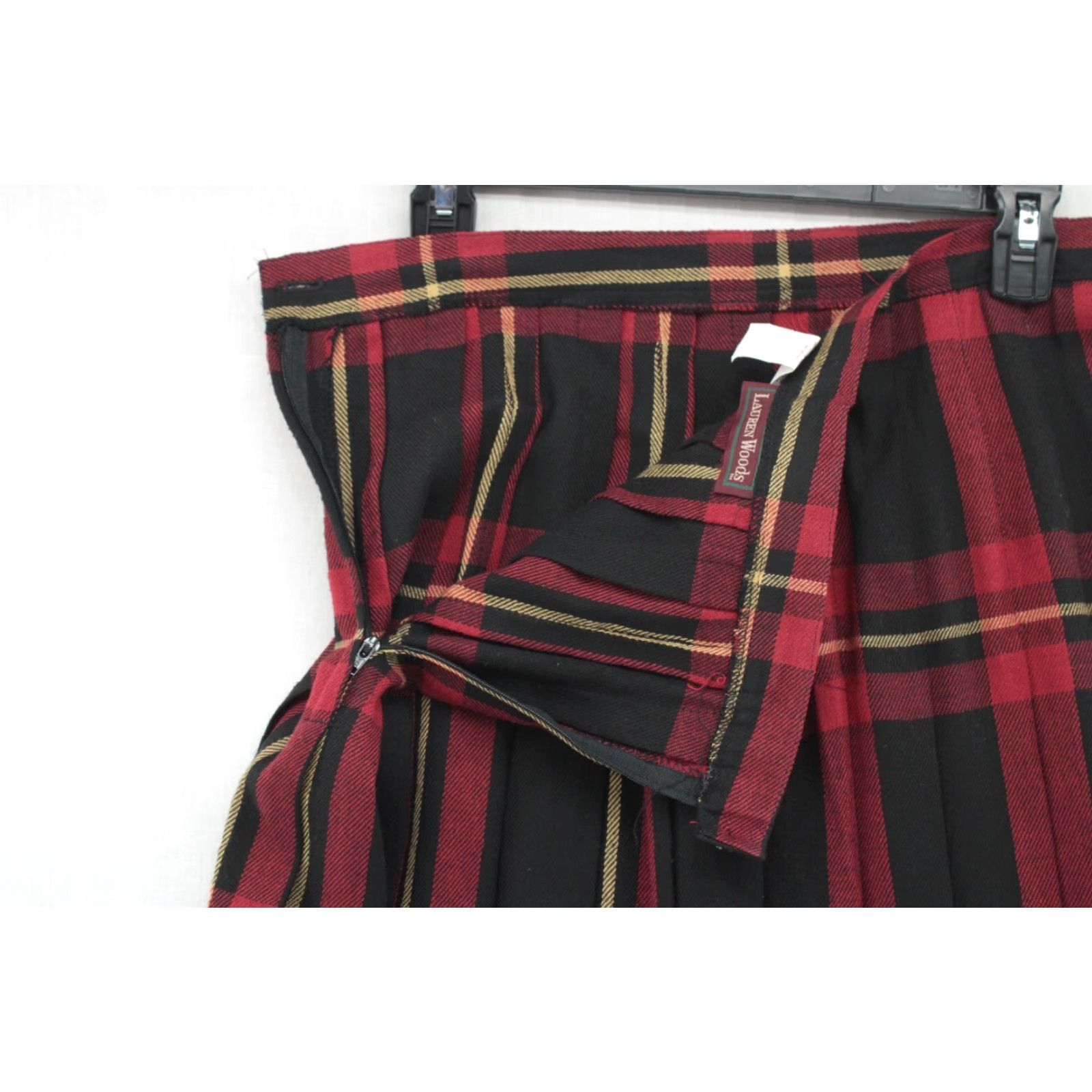 Etro Lauren Wood VTG Yes Vintage Skirt Women 16 Red Black Tartan Plaid Pleat School Classic Retro 16" Midi Size 38" / US 16 / IT 52 - 4 Thumbnail