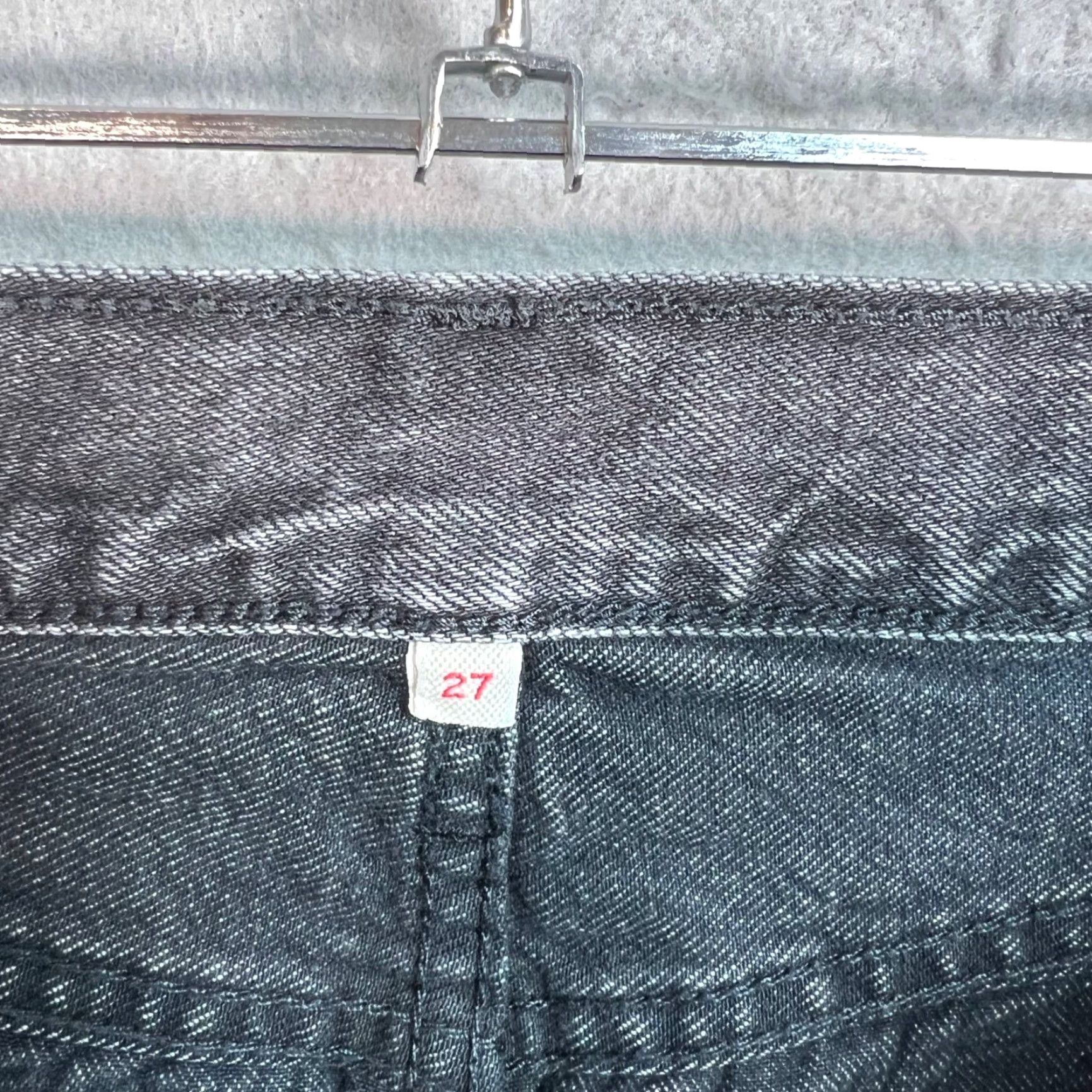 Levi's VINTAGE Levis Womens Skirt Denim Black Mini 27 Size Adult Womens Short Cotton Denim Size 27" / US 4 / IT 40 - 3 Thumbnail