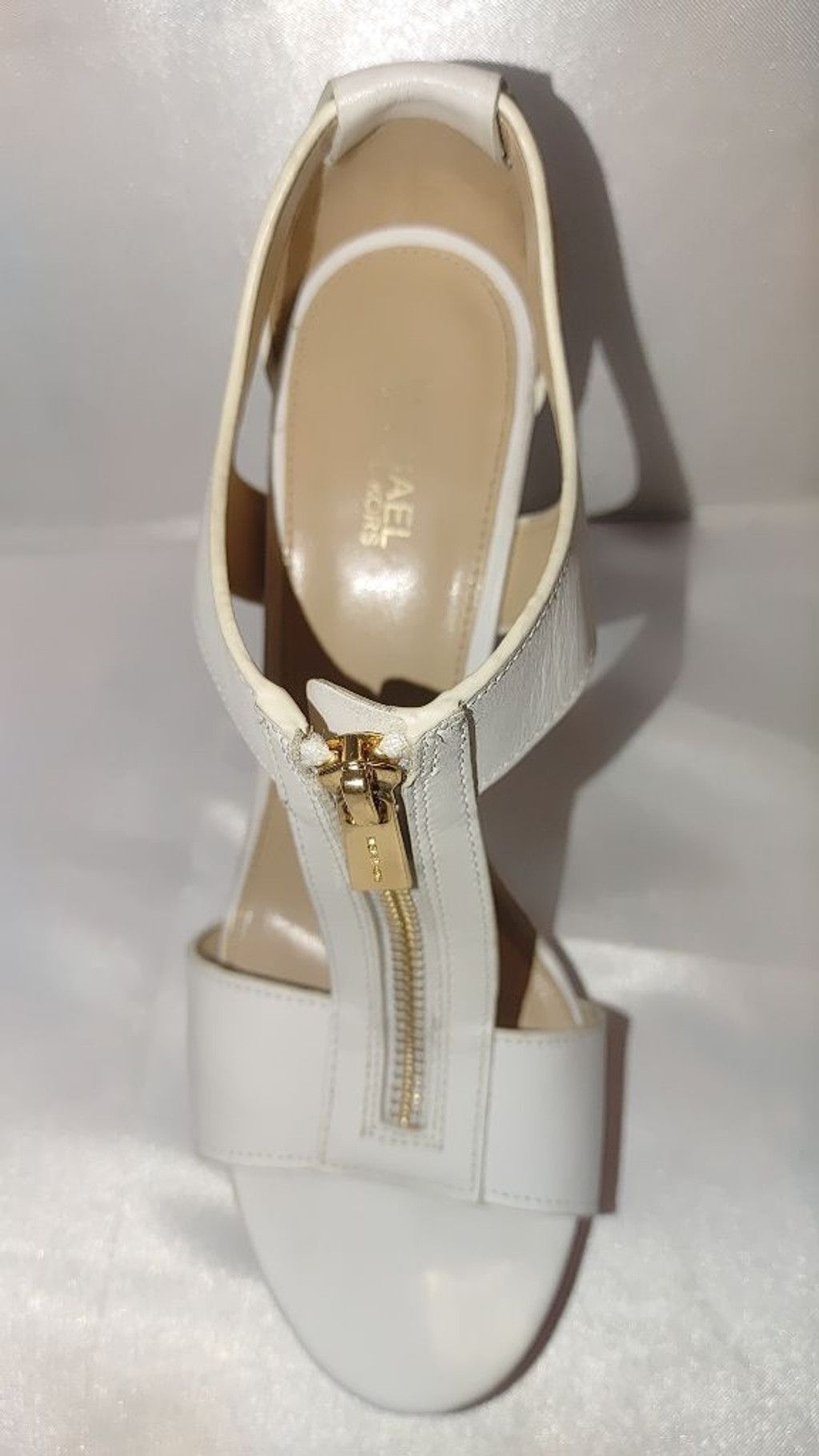 Michael Kors Michael Kors Berkley T-Strap Stacked Heel Size 10 Size US 10 / IT 40 - 5 Thumbnail
