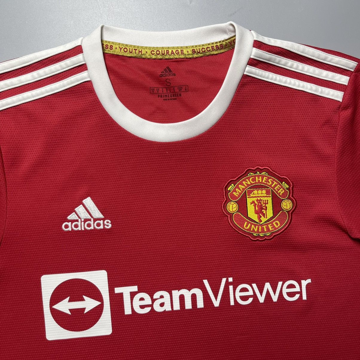 Vintage MAN UNITED ADIDAS 2021/2022 FOOTBALL HOME JERSEY #7 RONALDO Size US S / EU 44-46 / 1 - 4 Thumbnail