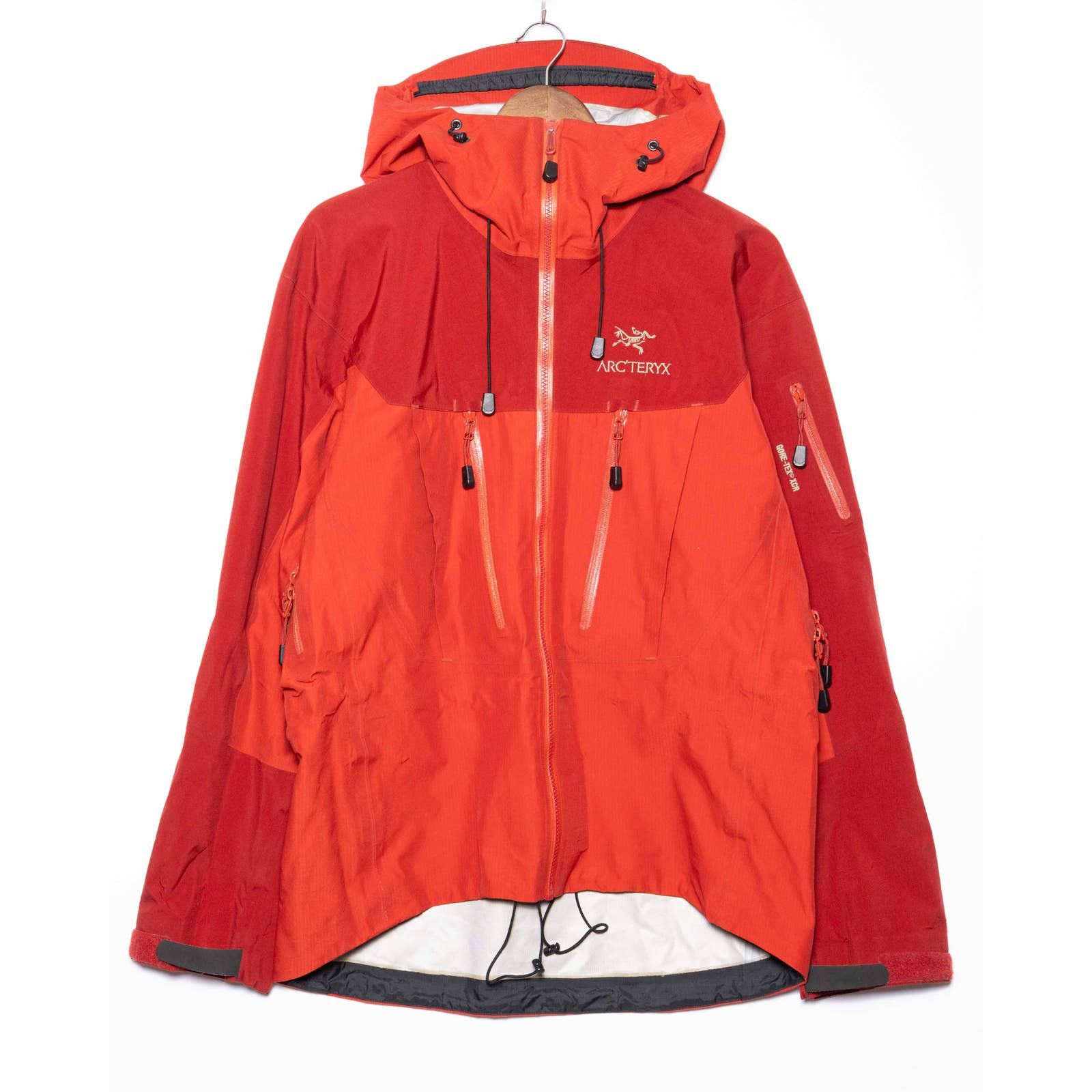 Pre-owned Arc'teryx Vintage Arcteryx Alpha Sv Sangria Medium 2005 In Red