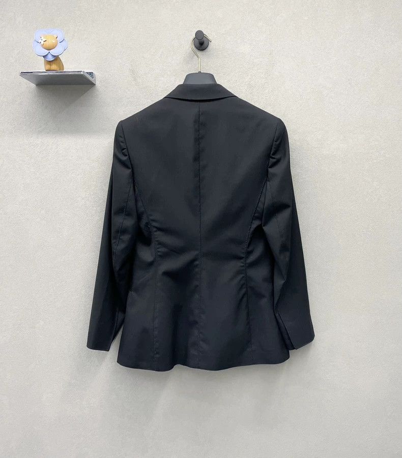 Louis Vuitton Louis Vuitton Black blazer 2503-Nextarrow Size XXS / US 00 / IT 34 - 2 Thumbnail