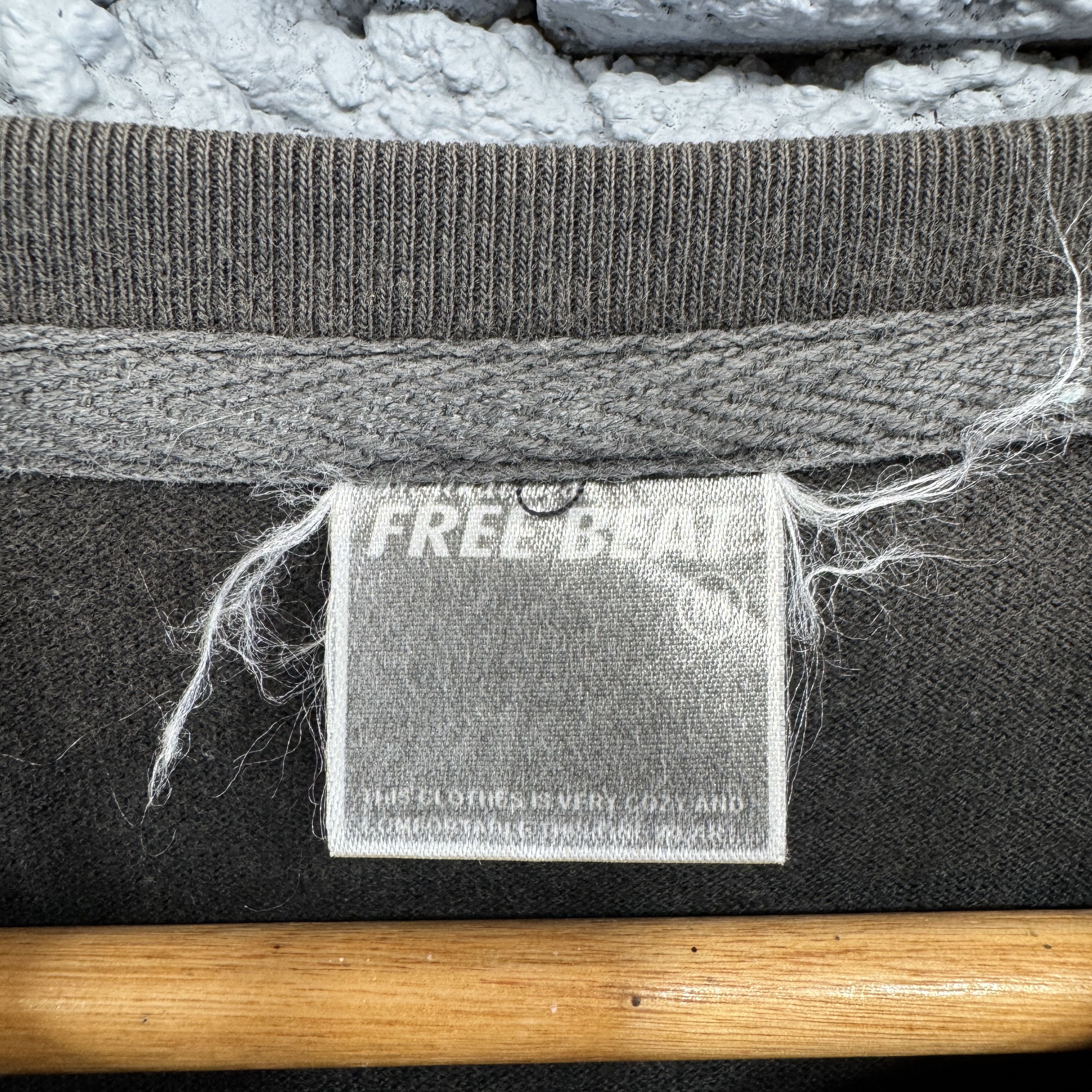 Japanese Brand Rare Vintage Japanese Brand Free Beat Sunfaded Tshirt Size US M / EU 48-50 / 2 - 4 Thumbnail