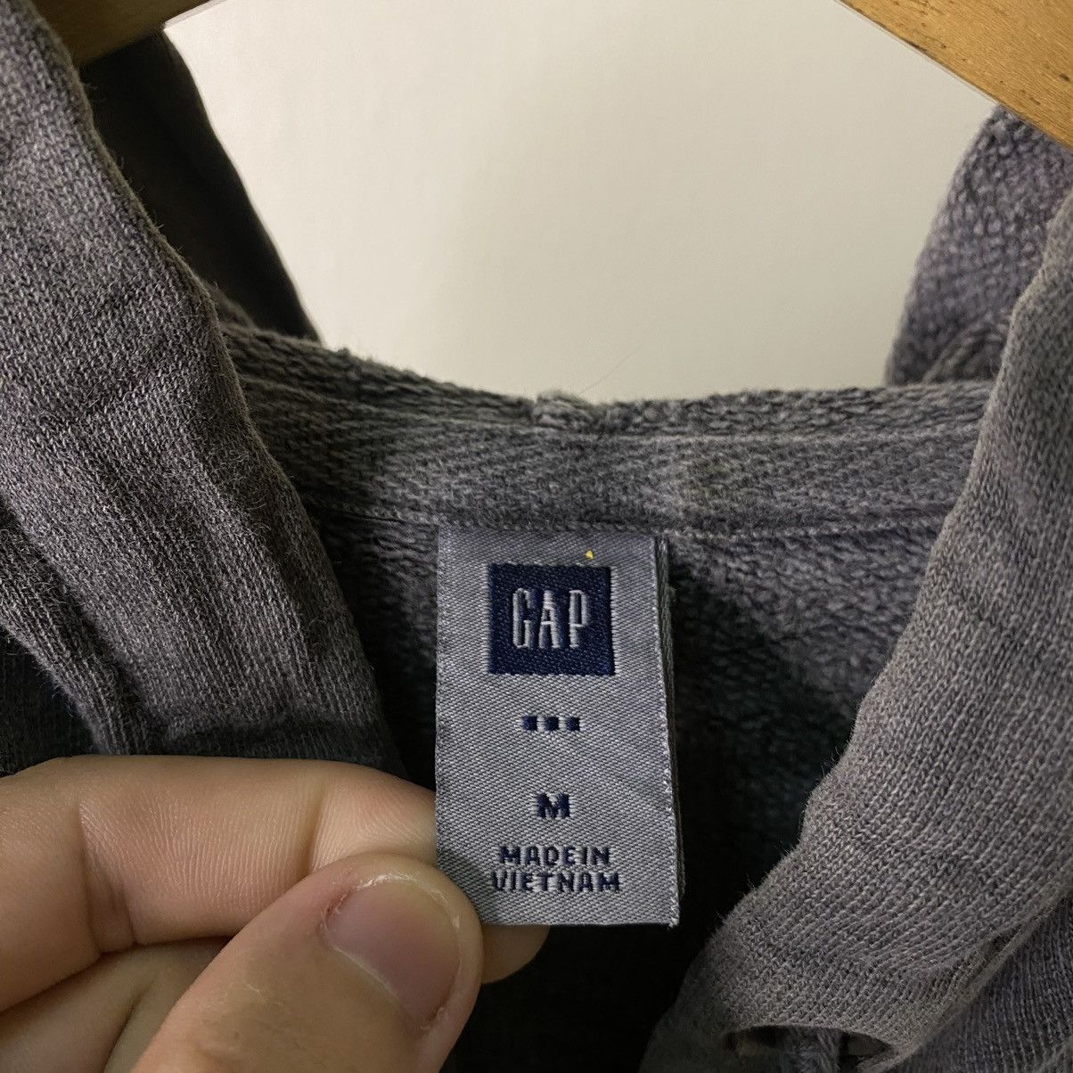 Gap Vintage 2000s GAP Faded Grey Zip Up Hoodie Kanye West Style Size US M / EU 48-50 / 2 - 3 Thumbnail
