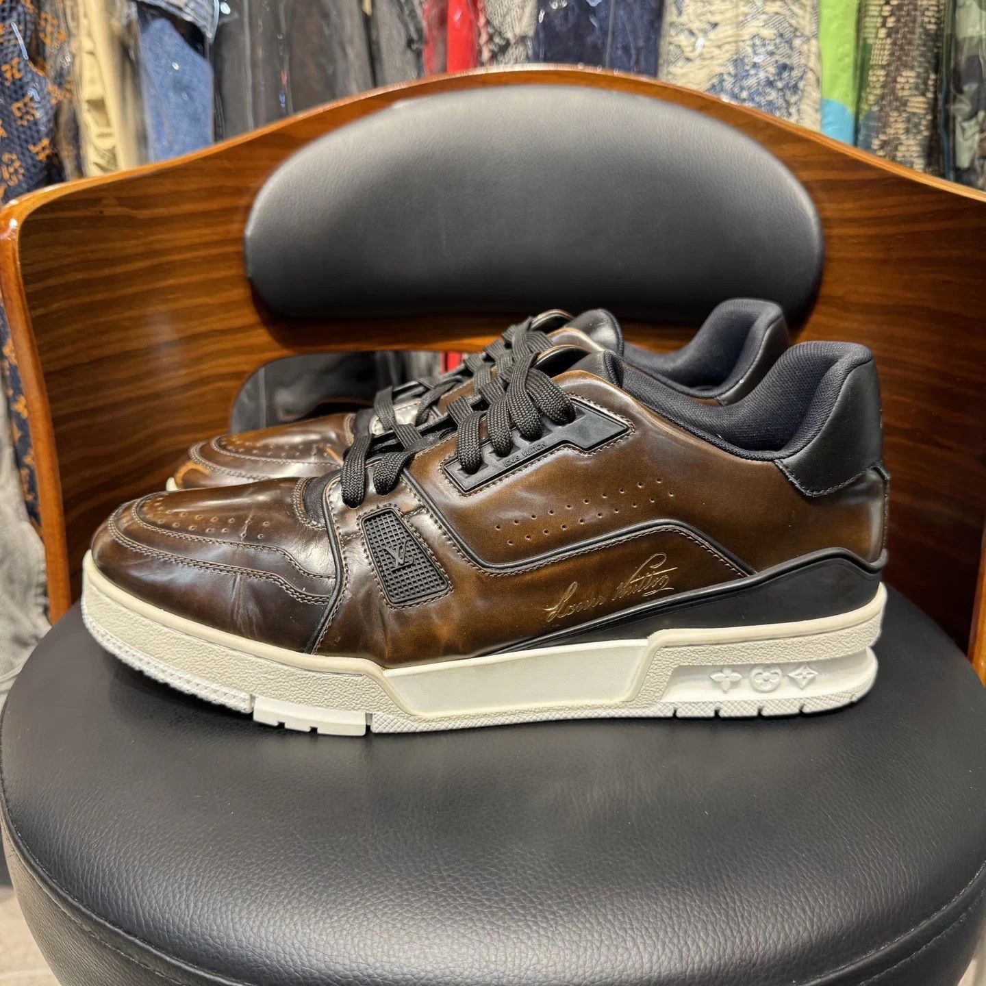 Louis Vuitton LV Trainer 8.5 White/Brown Vintage Mint Condition Size US 8.5 / EU 41-42 - 6 Thumbnail