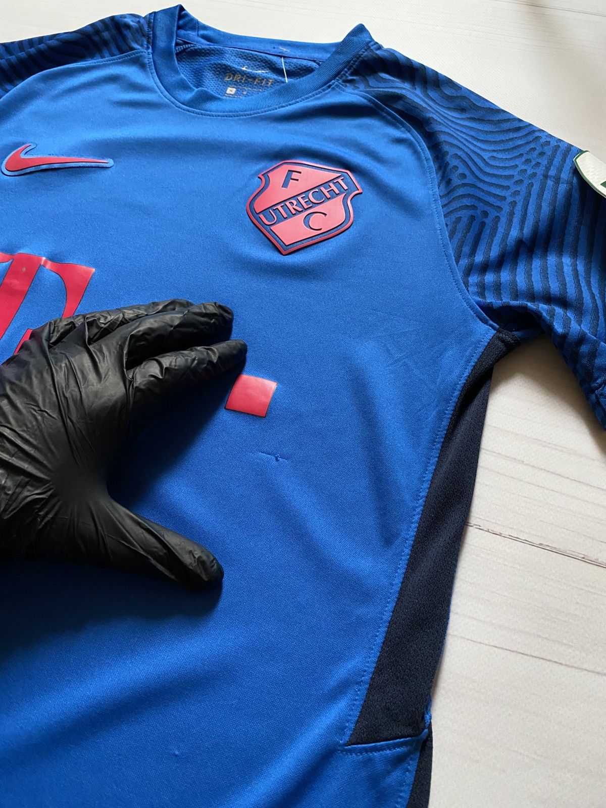 Nike Nike FC Utrecht 2020/21 away soccer football jersey Size US M / EU 48-50 / 2 - 8 Thumbnail