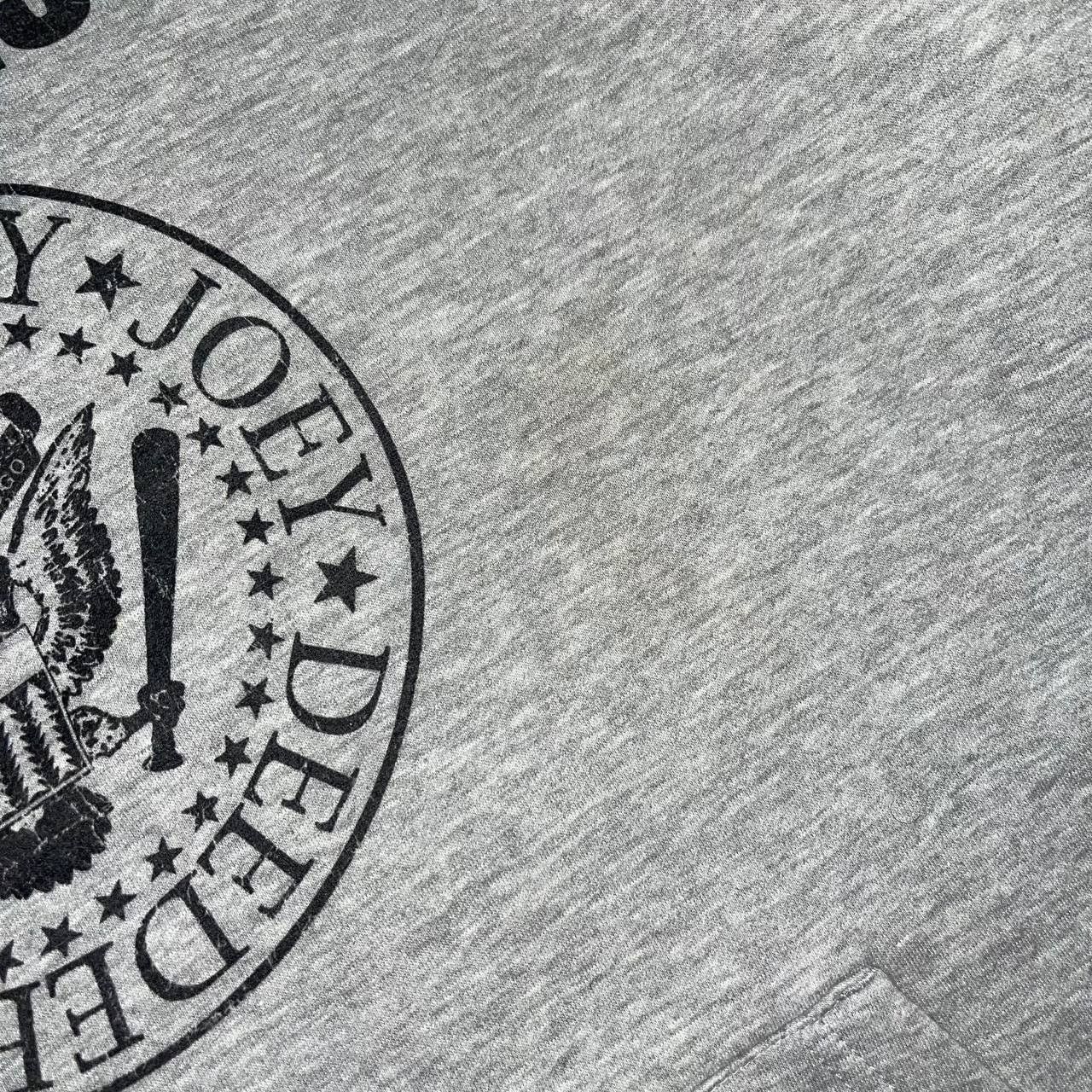 Vintage Ramones Band Hoodie Punk Rock Graphic Sweatshirt Size US S / EU 44-46 / 1 - 15 Thumbnail
