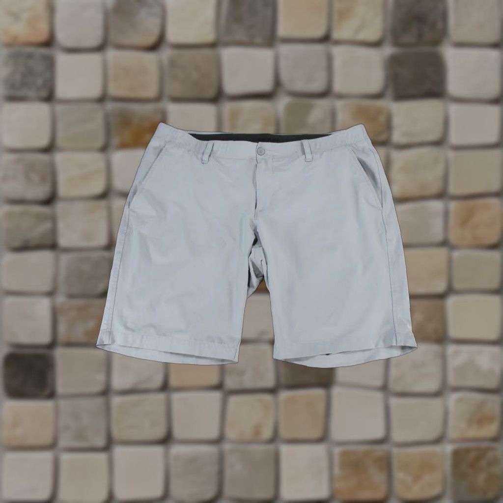 Under Armour Under Armour Shorts Mens 40 Gray Performance Golf Chino Sports Outdoor Mens Size US 40 / EU 56 - 1 Thumbnail