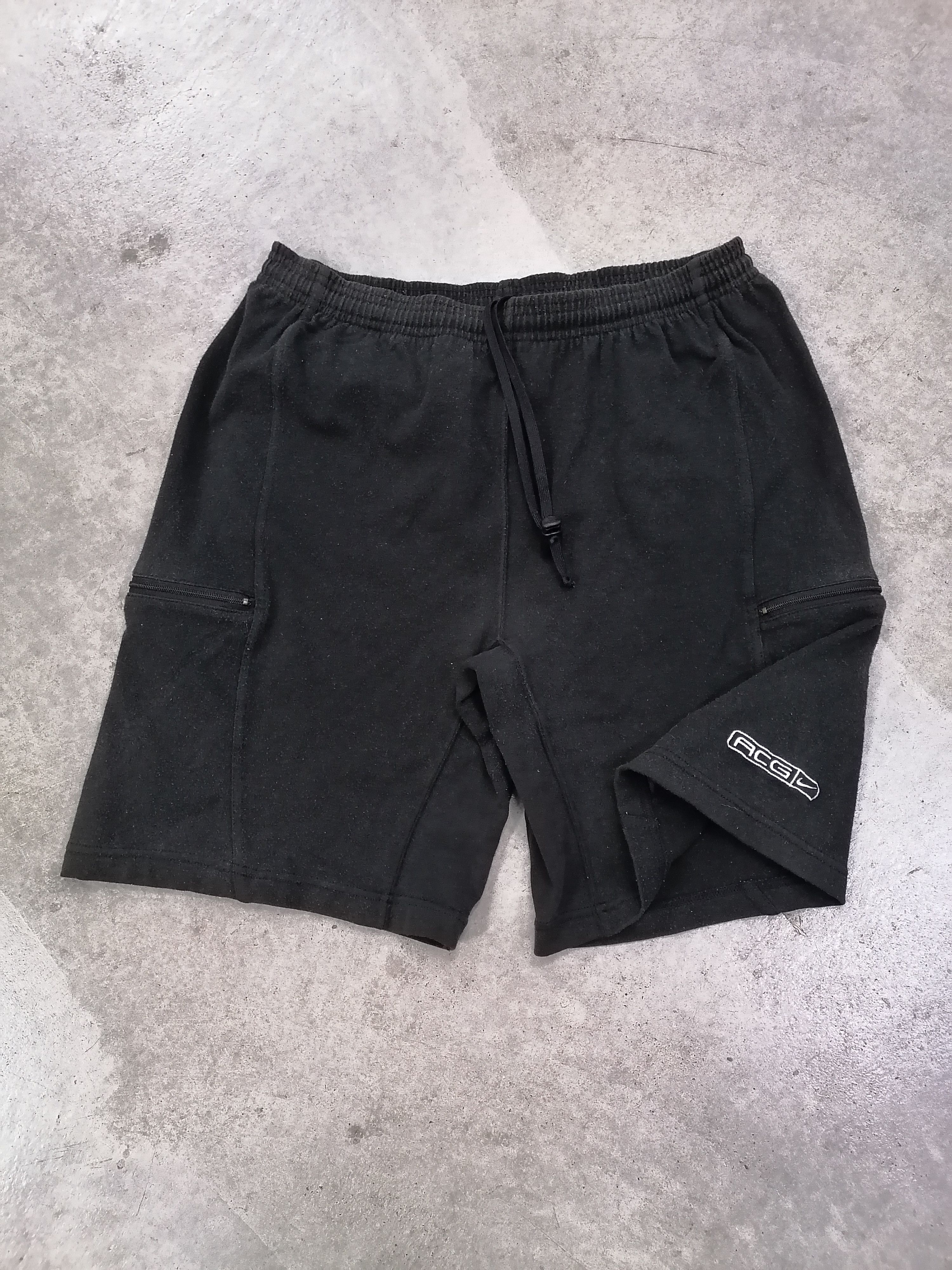 Nike ACG × Vintage Vintage Nike Acg Short Pants Size US 30 / EU 46 - 2 Thumbnail