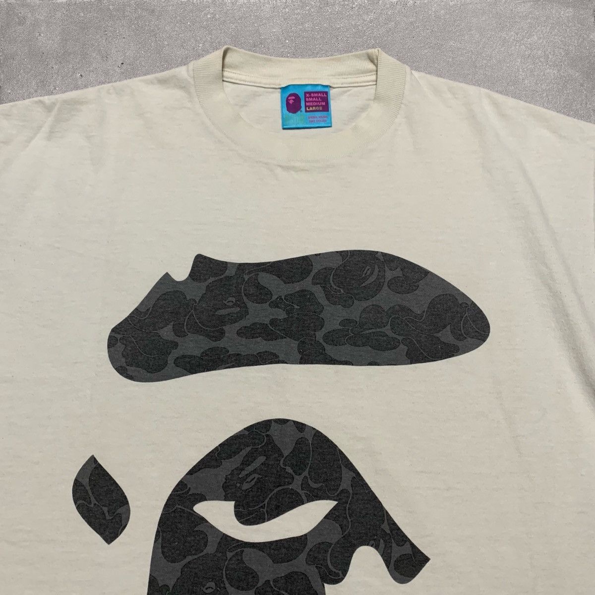 Bape Bape Large Ape Face Camo White Tee A Bathing Ape Vintage Size US L / EU 52-54 / 3 - 3 Thumbnail