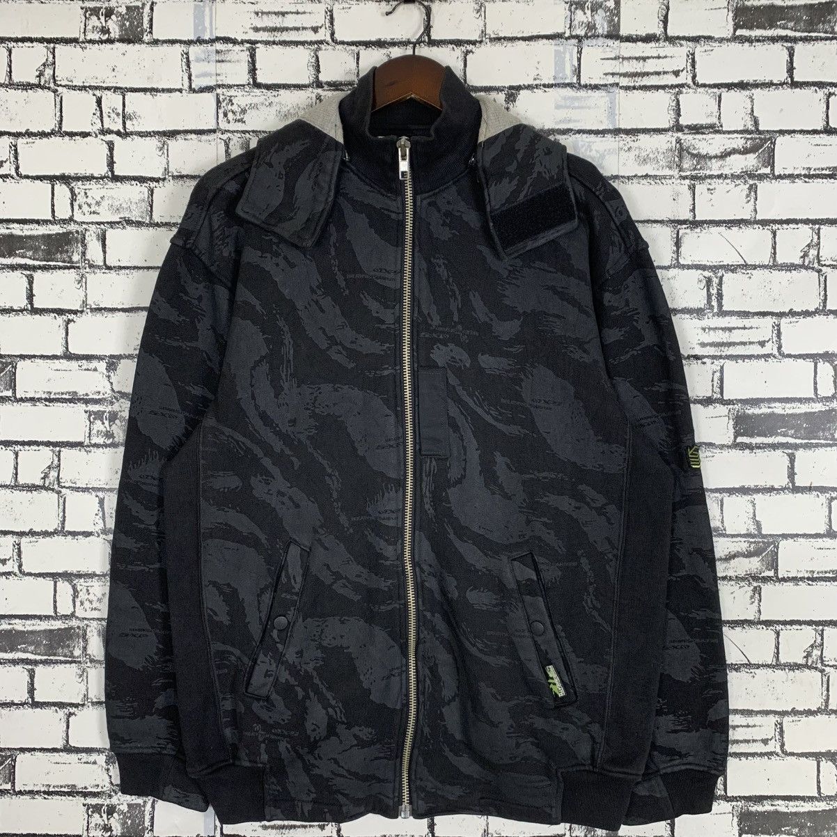 Designer × Japanese Brand × Vintage Breath It Flows Generation Zipper Hoodie Size US M / EU 48-50 / 2 - 1 Thumbnail