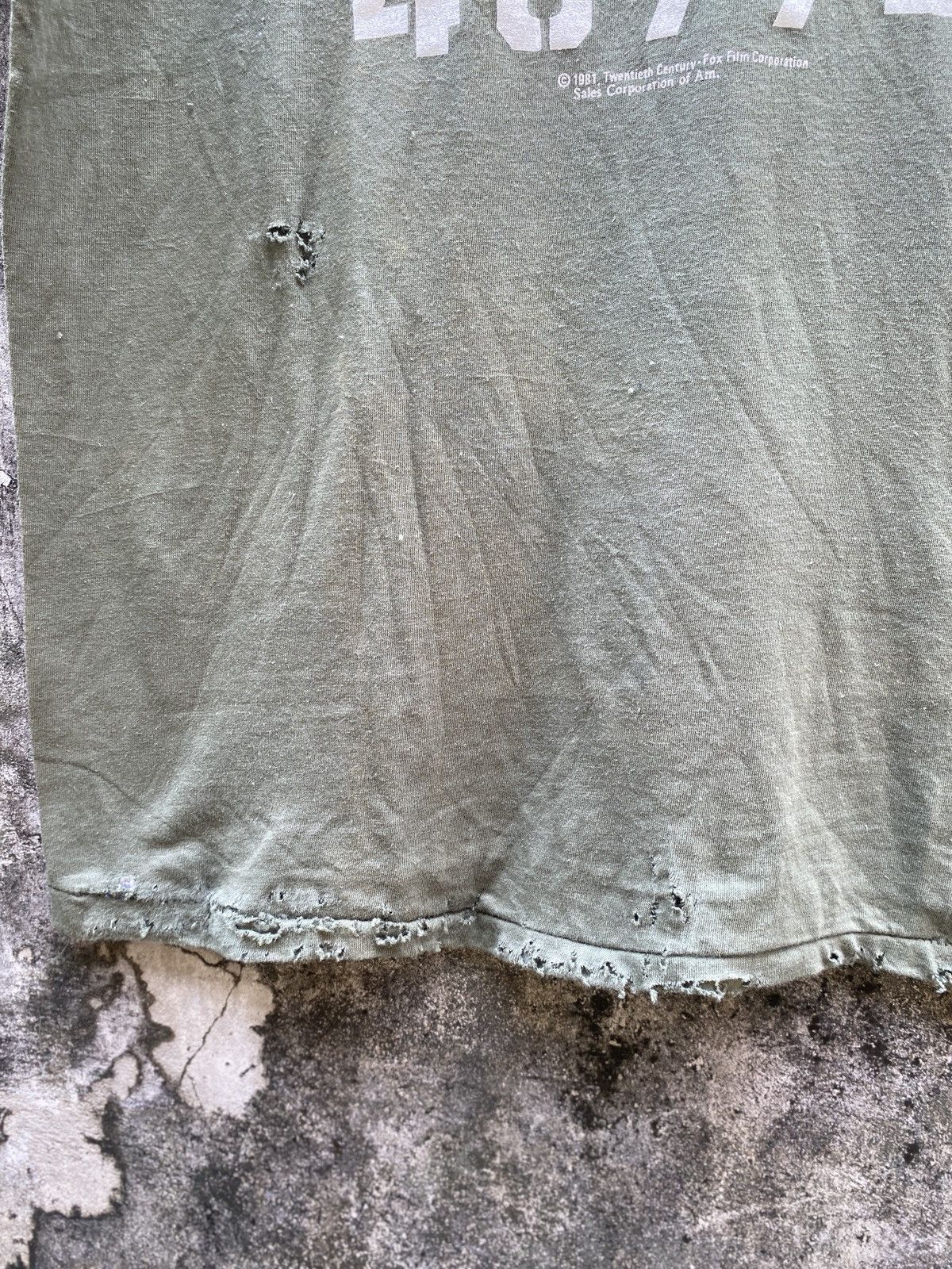 Vintage Vintage 80’s MASH Thrashed Faded Single Stich ERD Grunge Tee Size US L / EU 52-54 / 3 - 8 Thumbnail