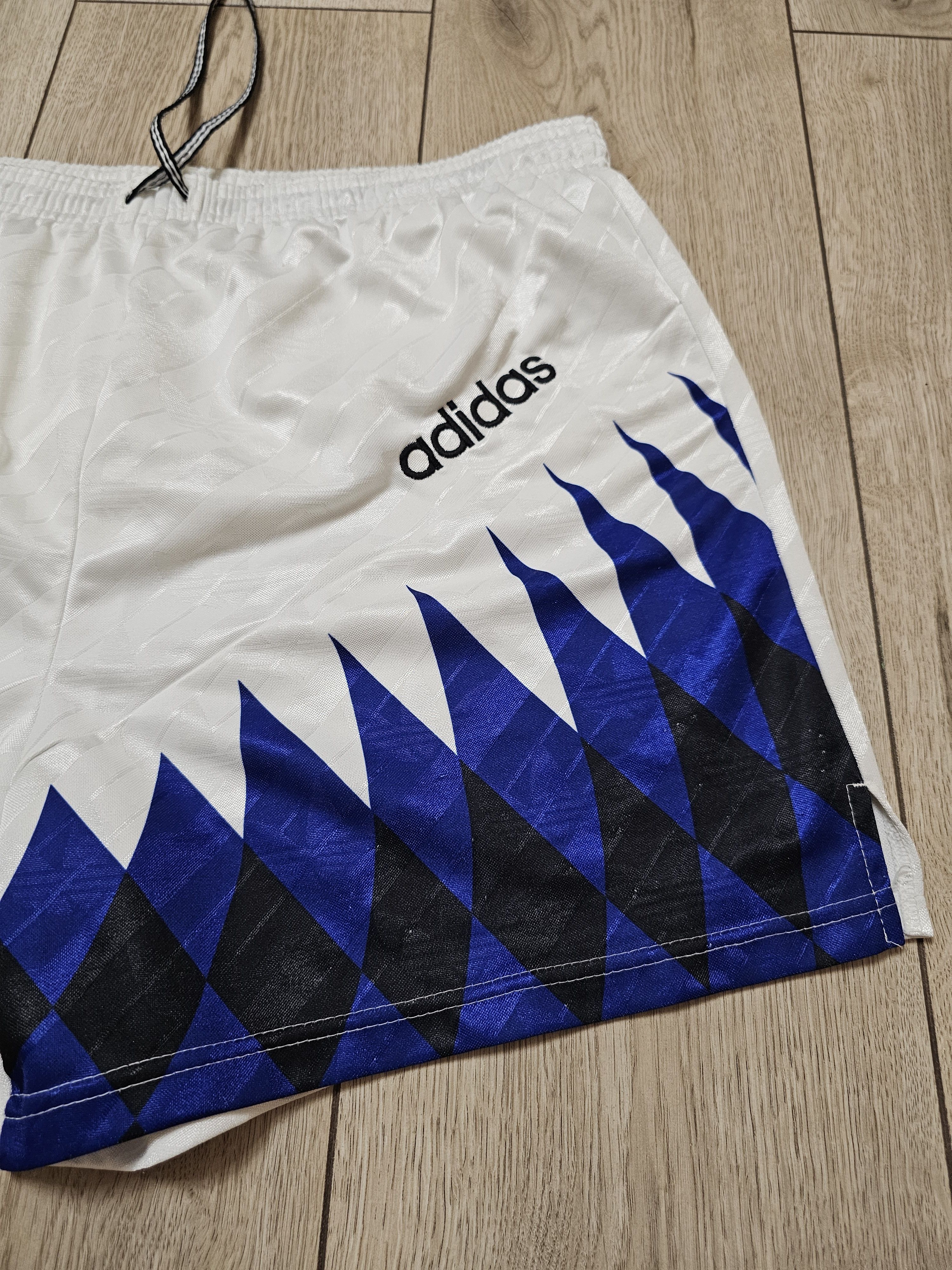 Adidas × Vintage ADIDAS SHORTS VINTAGE 90s TRAINING FOOTBALL SHORTS SOCCER Size US 36 / EU 52 - 3 Thumbnail