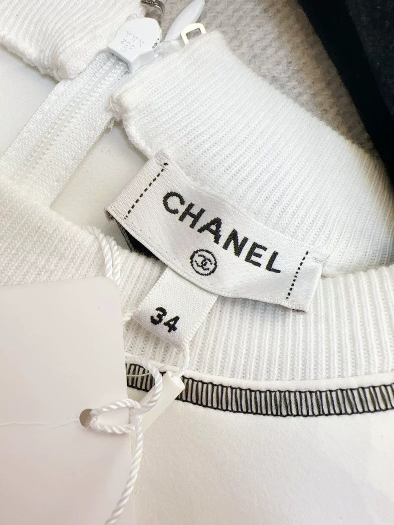 Chanel Chanel 24C early spring vacation black and white dark patt Size XXS / US 00 / IT 34 - 5 Thumbnail