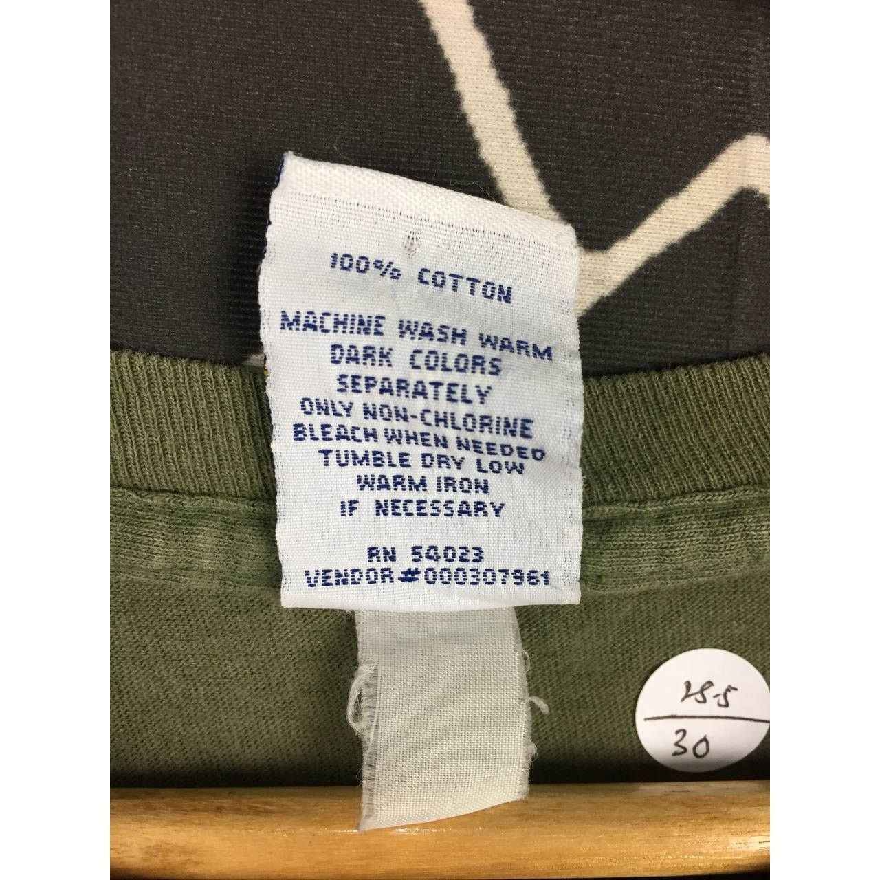 Old Navy × Vintage Vtg Y2K Old Navy Camo Logo Spell Out Tee Size XL Size US XL / EU 56 / 4 - 7 Thumbnail