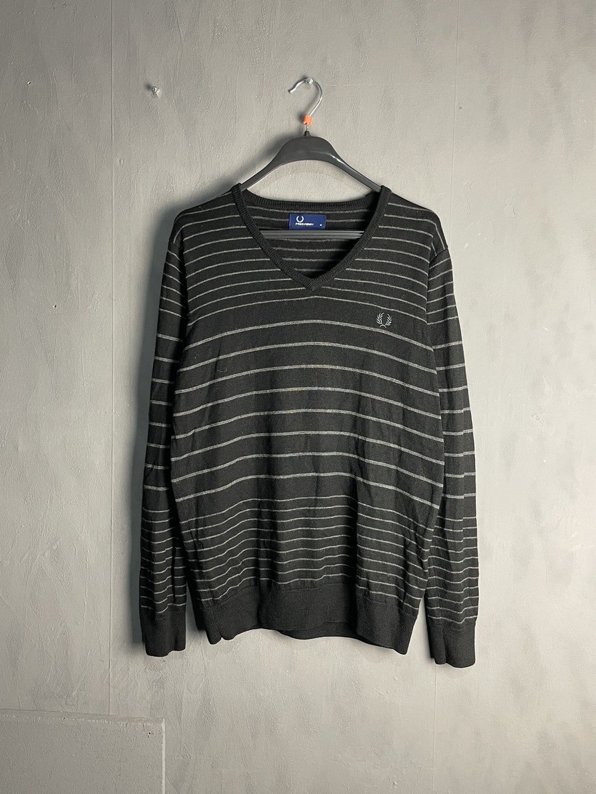 Fred Perry Vintage Fred Perry Wool Striped Sweater V-Neck Size US M / EU 48-50 / 2 - 1 Thumbnail