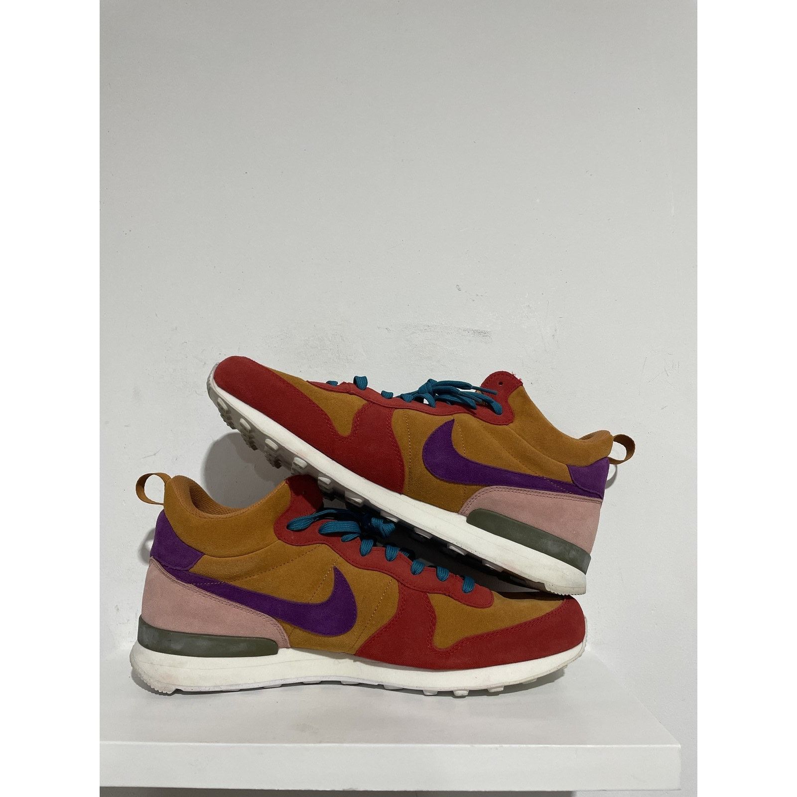 Nike INTERNATIONALIST MID NIKEID WHEAT PURPLE RED SIZE 14 Size US 14 / EU 47 - 3 Thumbnail