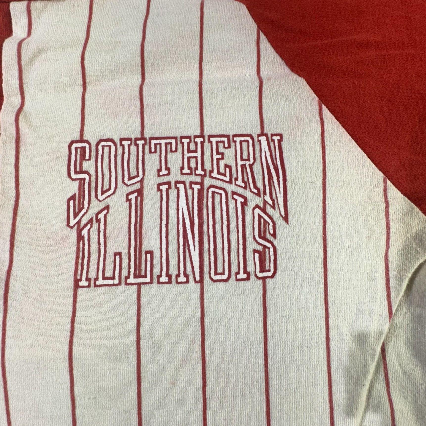 Soffe VINTAGE Southern Illinois Shirt Mens M Red White Baseball Jersey 70s 80s In Striped Henley 3/4 Sleeve College Sports Retro Size US M / EU 48-50 / 2 - 2 Thumbnail