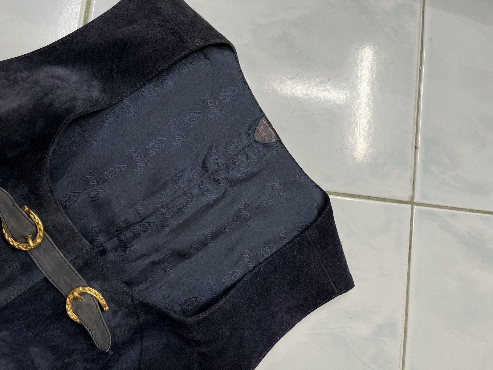 Gucci 🔥🔥🔥STEALS VTG GUCCI LEATHER VEST Size M / US 6-8 / IT 42-44 - 4 Thumbnail