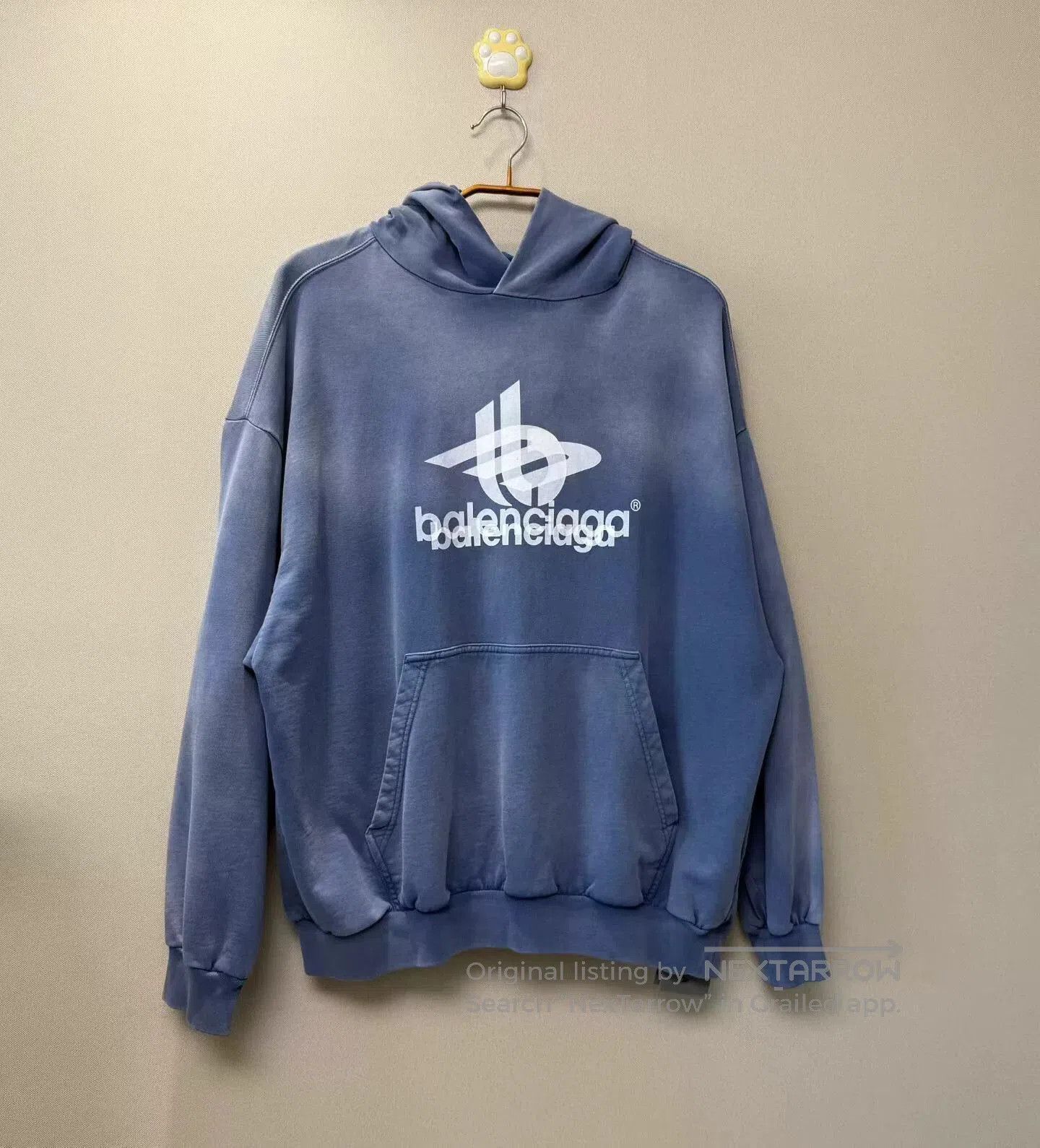 Balenciaga balenciaga blue logo hoodie for men. Size US M / EU 48-50 / 2 - 1 Thumbnail