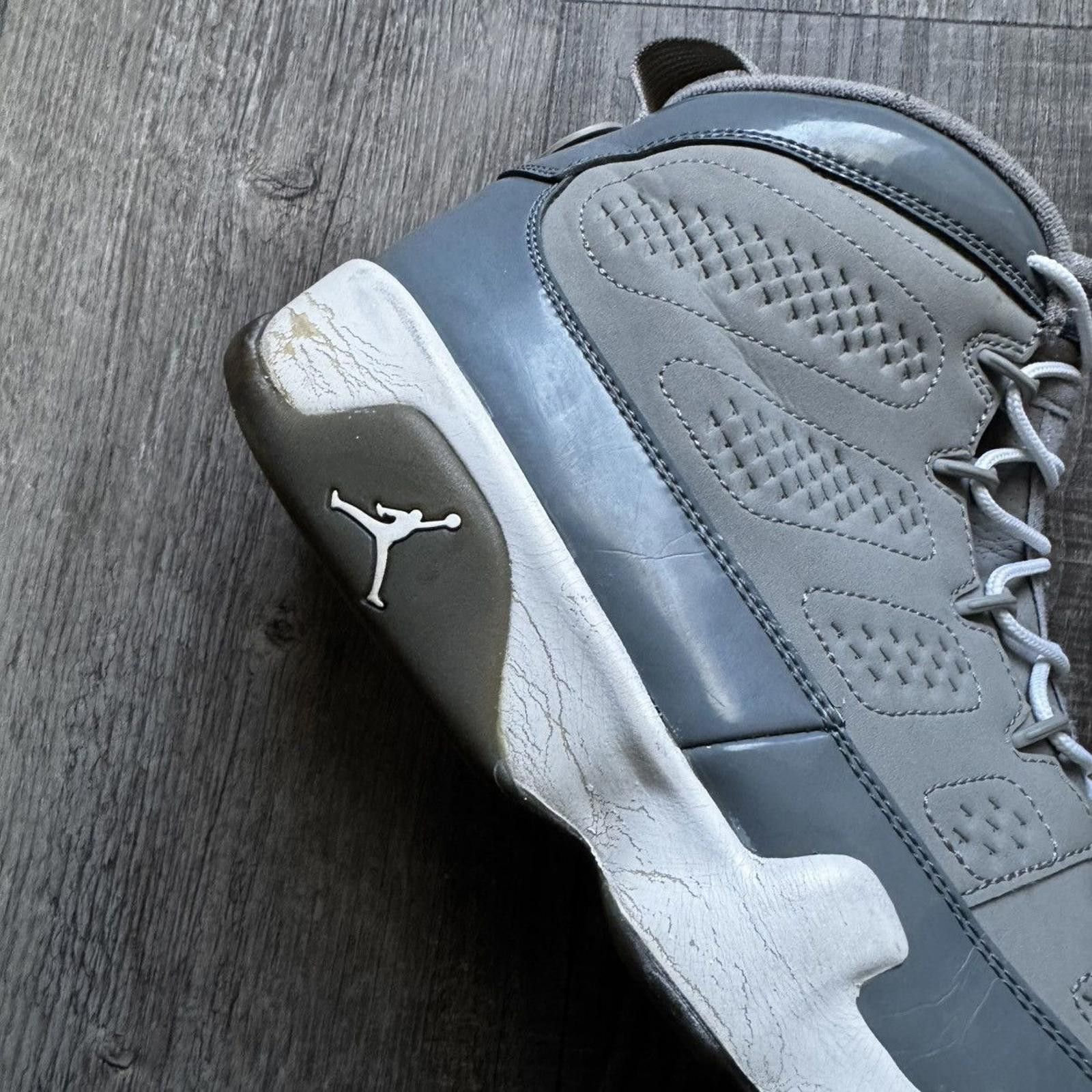 Nike NIKE • JORDAN 9 Retro "2012 Cool Grey" (12M) Size US 12 / EU 45 - 8 Thumbnail