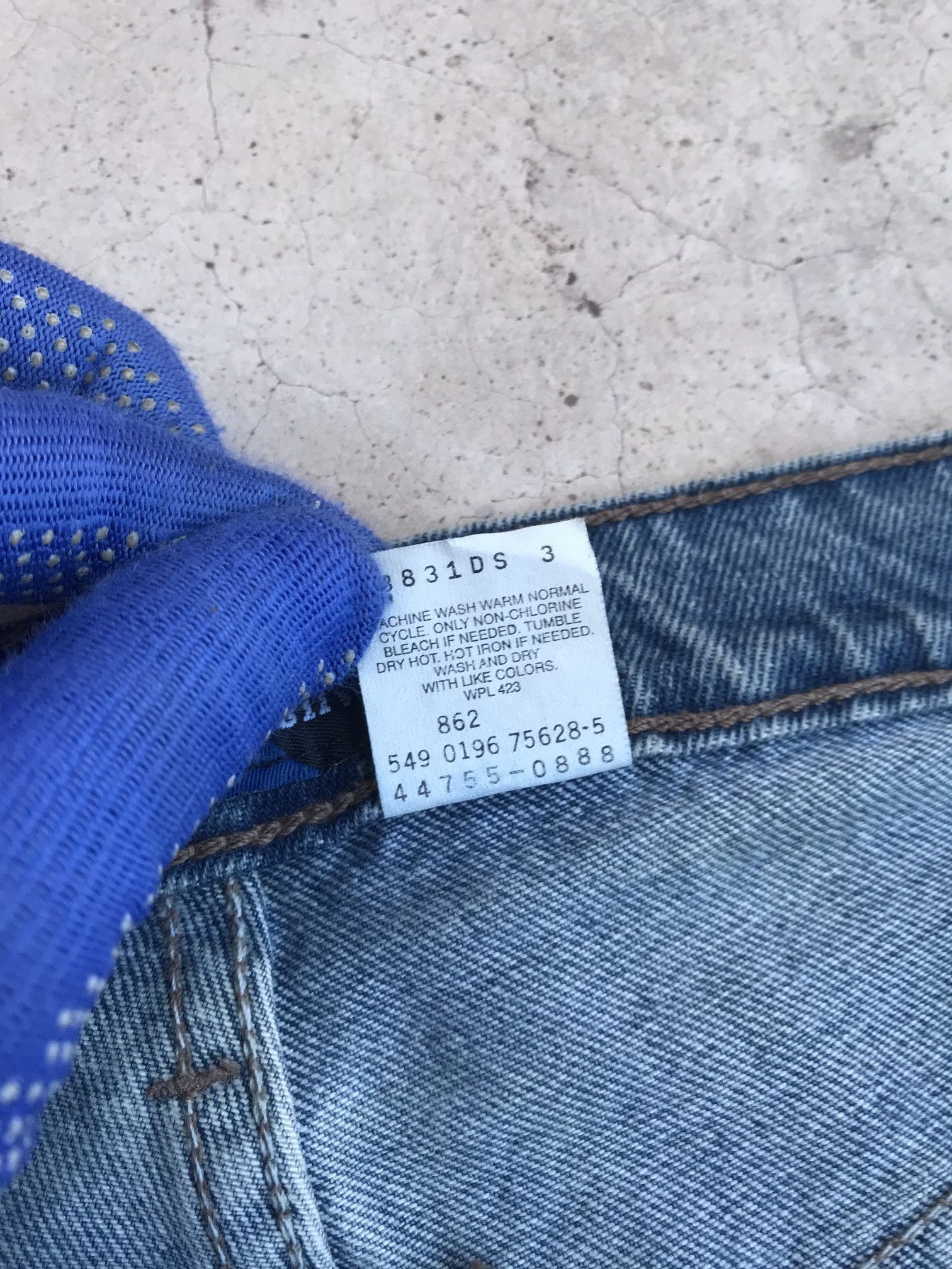 Levi's × Vintage Vintage Silvertab 90s Levis relaxed fit dirty bluewash W29 Size US 29 - 10 Thumbnail