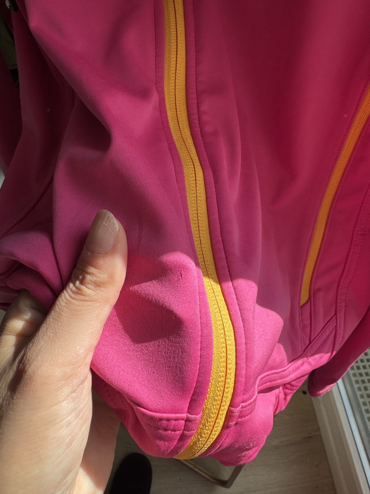 Peak Performance Peak Performance Softshell Jacket – Magenta – Size L Size L / US 10 / IT 46 - 8 Thumbnail