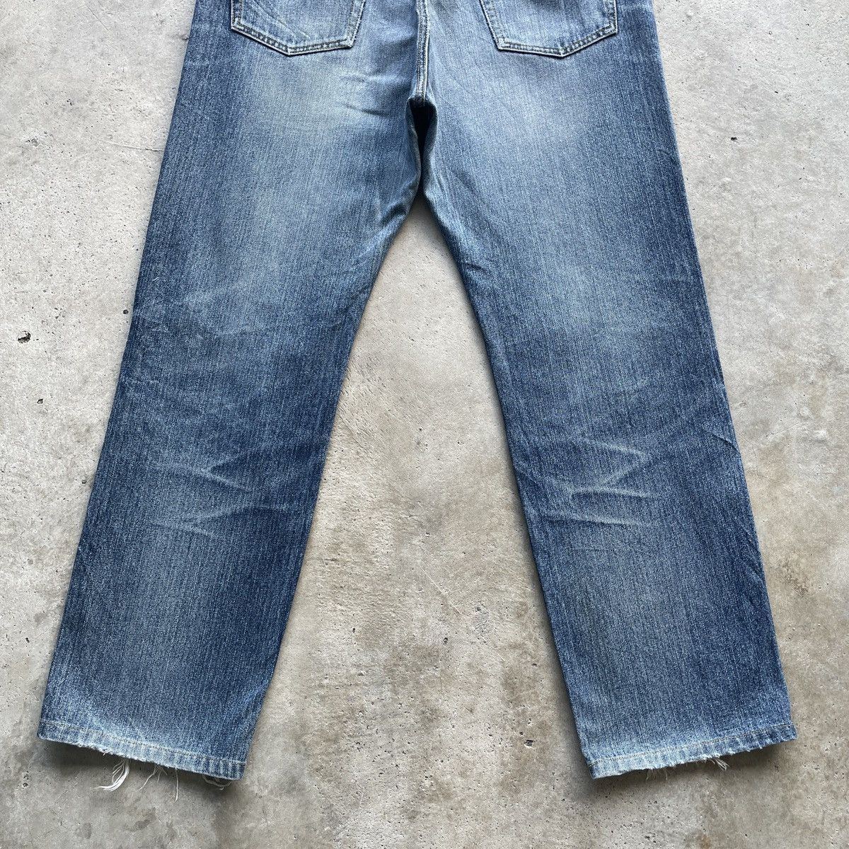 Japanese Brand Vintage Japanese Distressed Jeans Ripped Denim Pants Faded Size US 34 / EU 50 - 9 Thumbnail