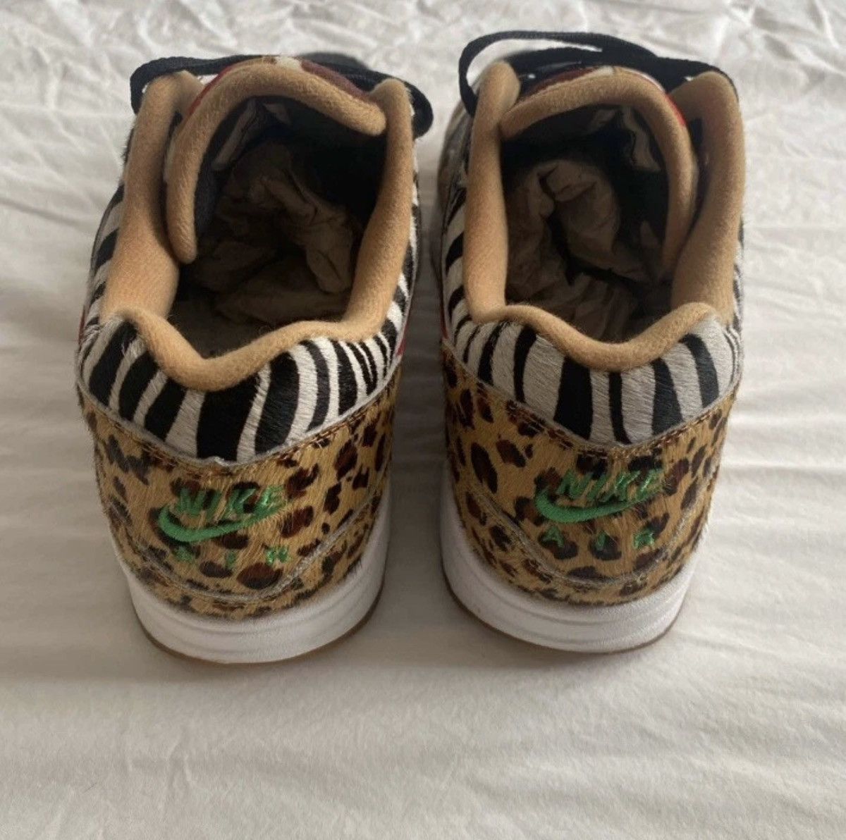 Nike × atmos Nike x Atmos Air Max 1 DLX Animal Pack Special Box Size US 10.5 / EU 43-44 - 4 Thumbnail