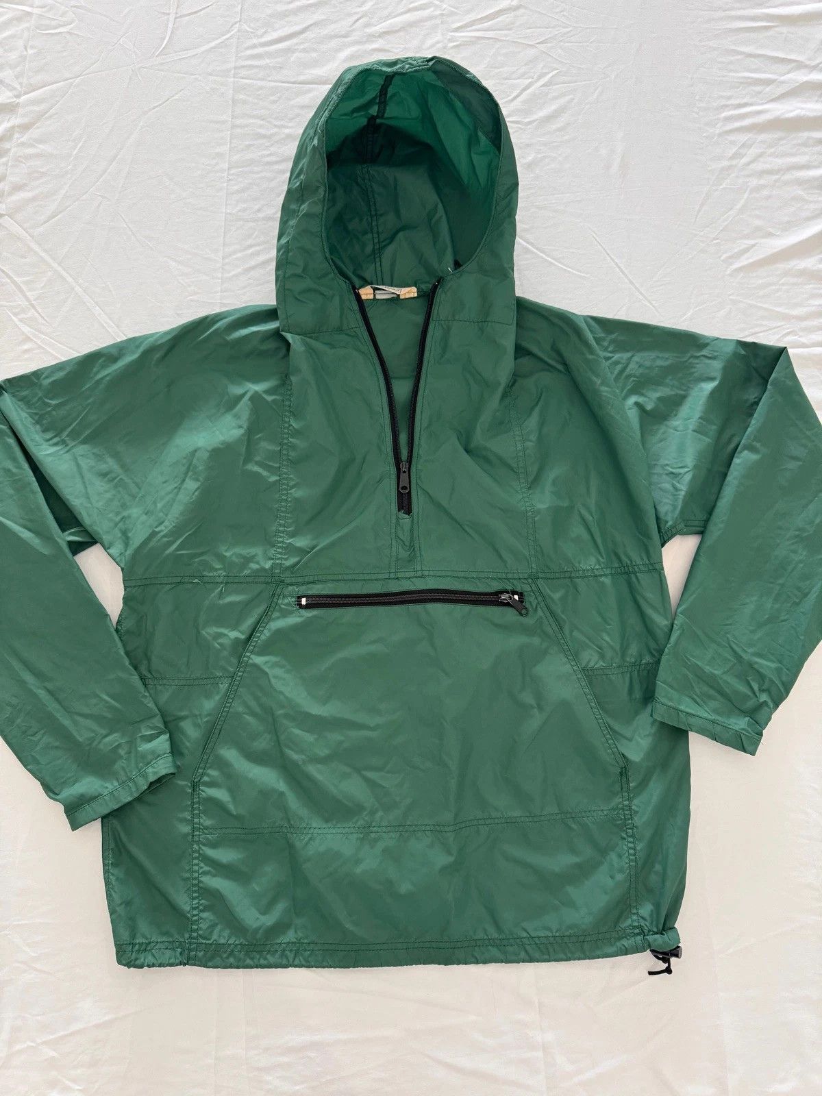 L.L. Bean LL Bean Qtr Zip Front Pocket Hooded Windbreaker Vintage Size US L / EU 52-54 / 3 - 1 Thumbnail