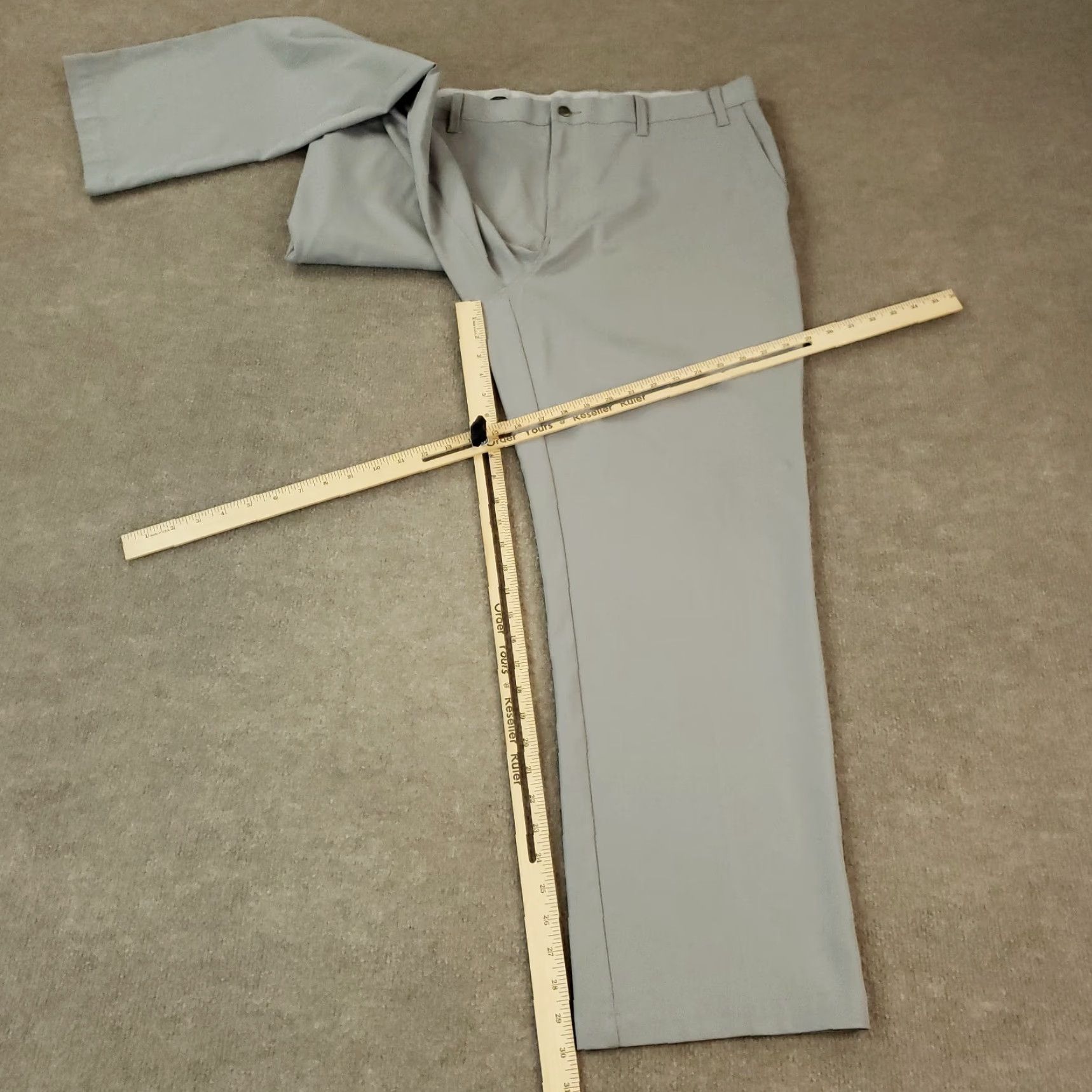 Callaway Callaway Pants Mens 40x30 Gray Flat Front Straight Leg Golf Shirt Gripper Size US L / EU 52-54 / 3 - 2 Thumbnail