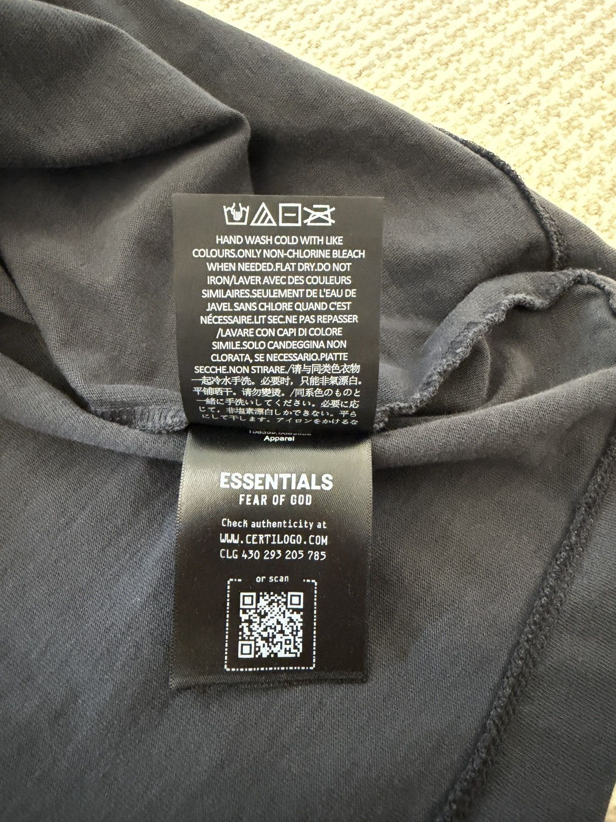 Essentials Essentials FOG long sleeve Size US L / EU 52-54 / 3 - 4 Thumbnail