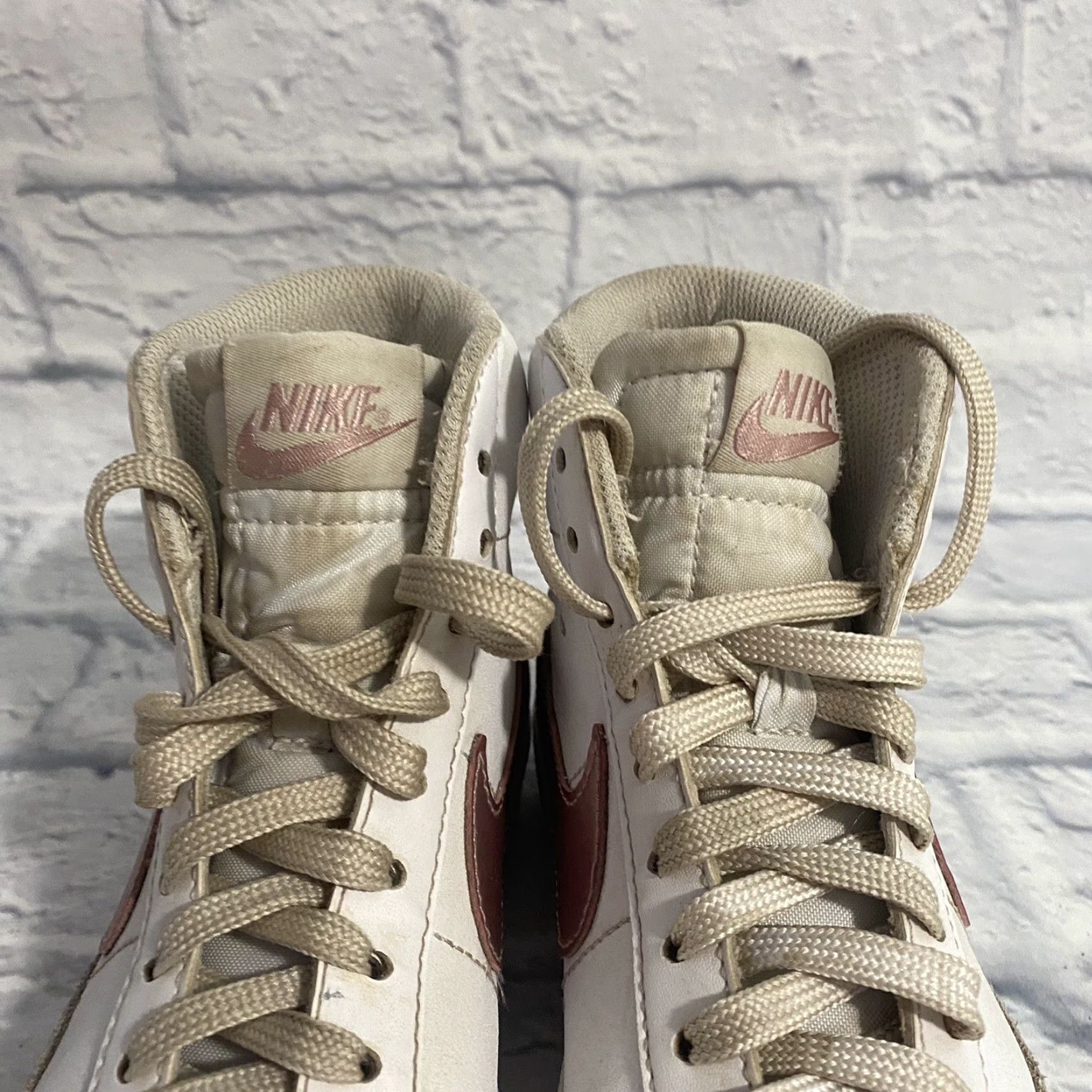 Nike Nike Blazer Mid 77 GS White Pink Glaze Shoes Womens 5.5 DA4086-105 Size S / US 4 / IT 40 - 7 Thumbnail