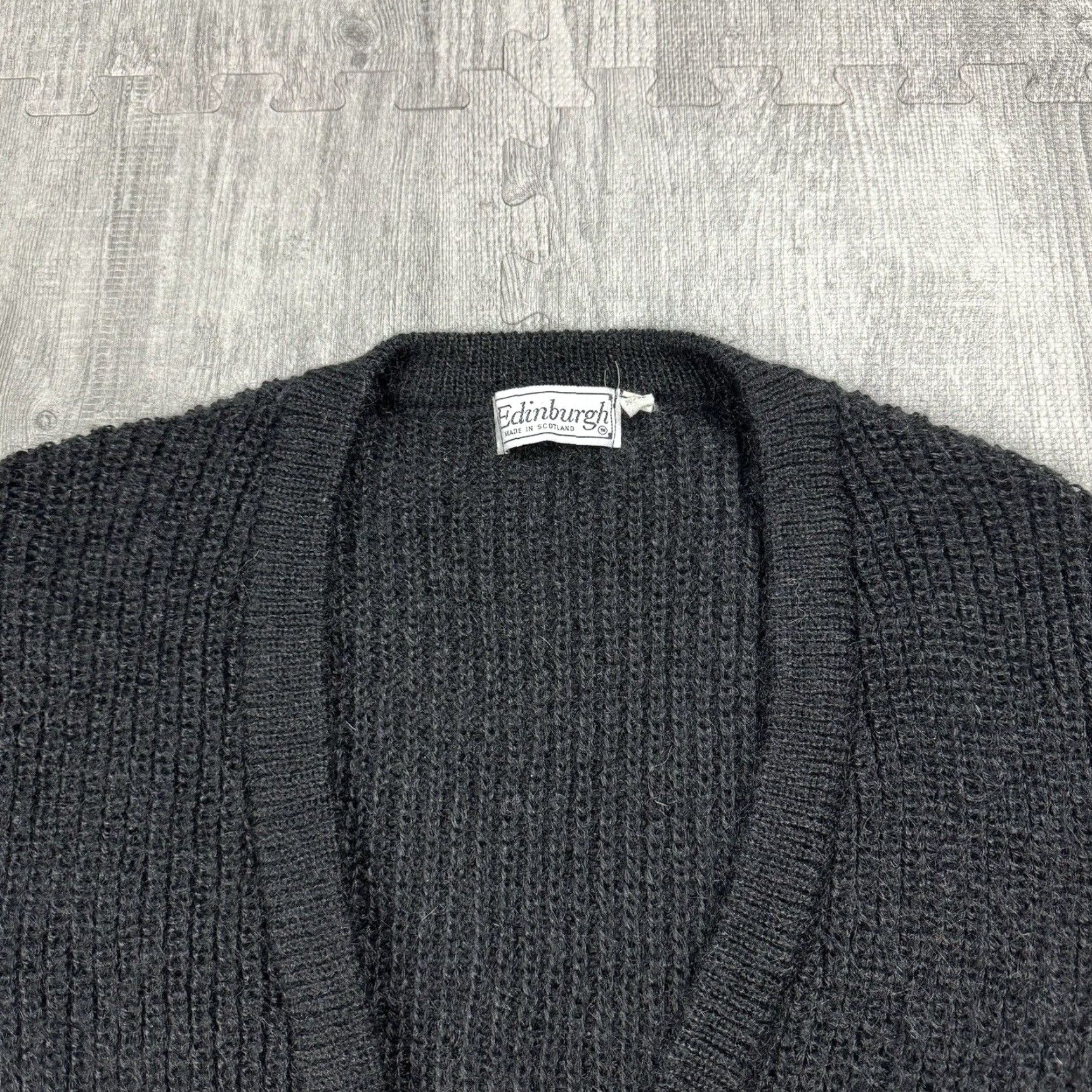 Vintage VINTAGE EDINBURGH SCOTLAND MOHAIR BLEND FUZZY SHAGGY CARDIGAN M 38/40 BLACK 80s 90s Unisex Size M / US 6-8 / IT 42-44 - 2 Thumbnail
