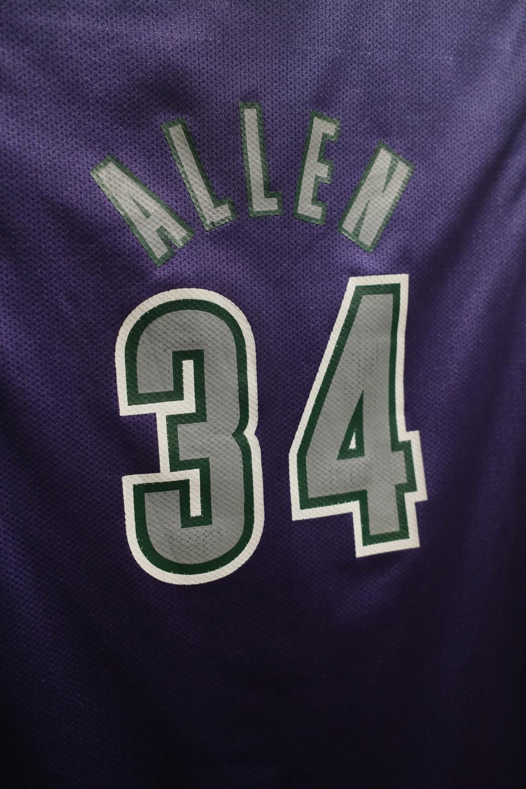 Champion 90's Champion Milwaukee Bucks Allen #34 Basketball Jersey Size ONE SIZE - 7 Thumbnail