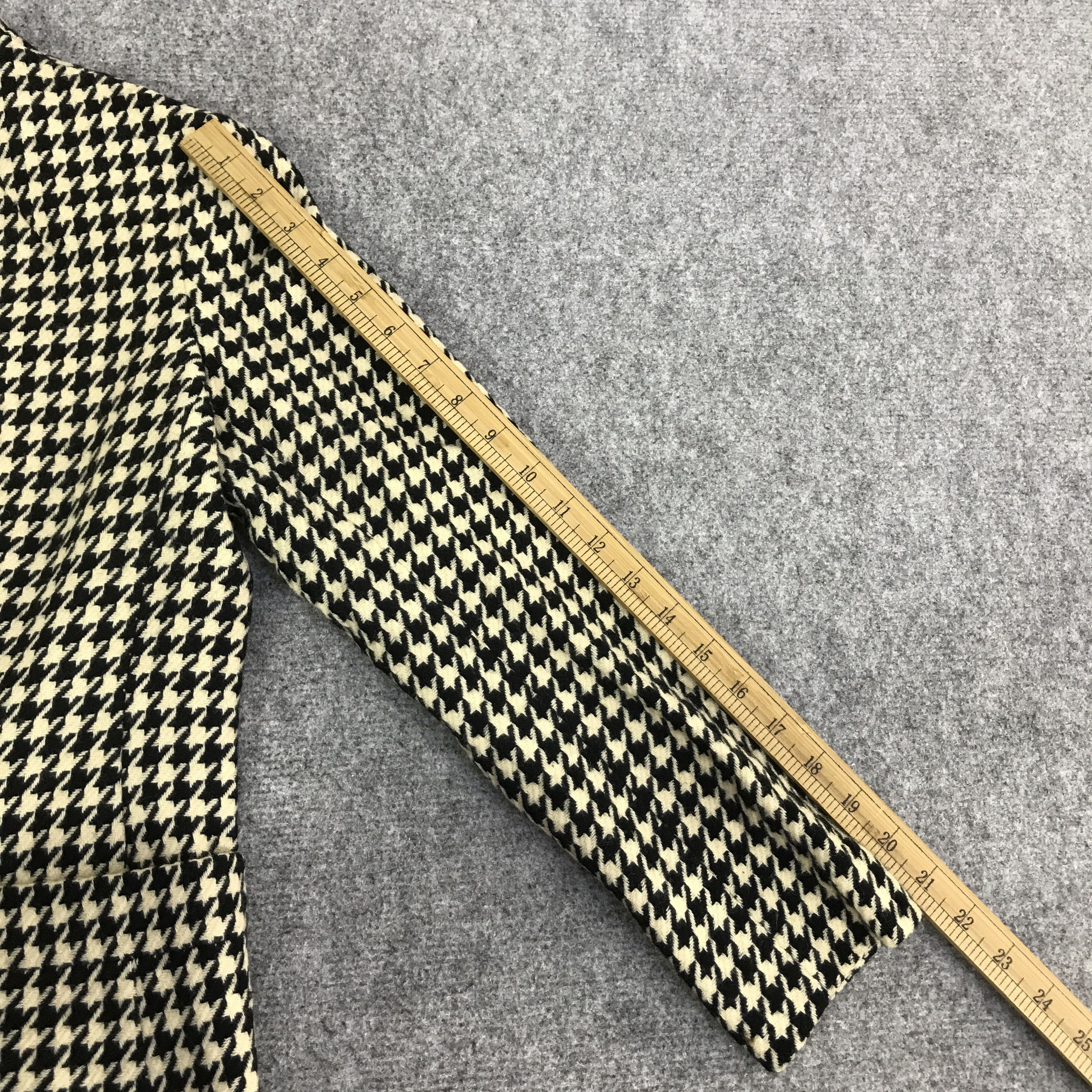 Burberry burberry button wool jacket K96B5 Size US S / EU 44-46 / 1 - 6 Thumbnail
