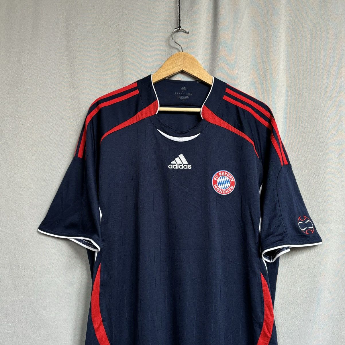 Adidas Adidas FC Bayern 2021 jersey football xl vintage rare Size US XL / EU 56 / 4 - 2 Thumbnail