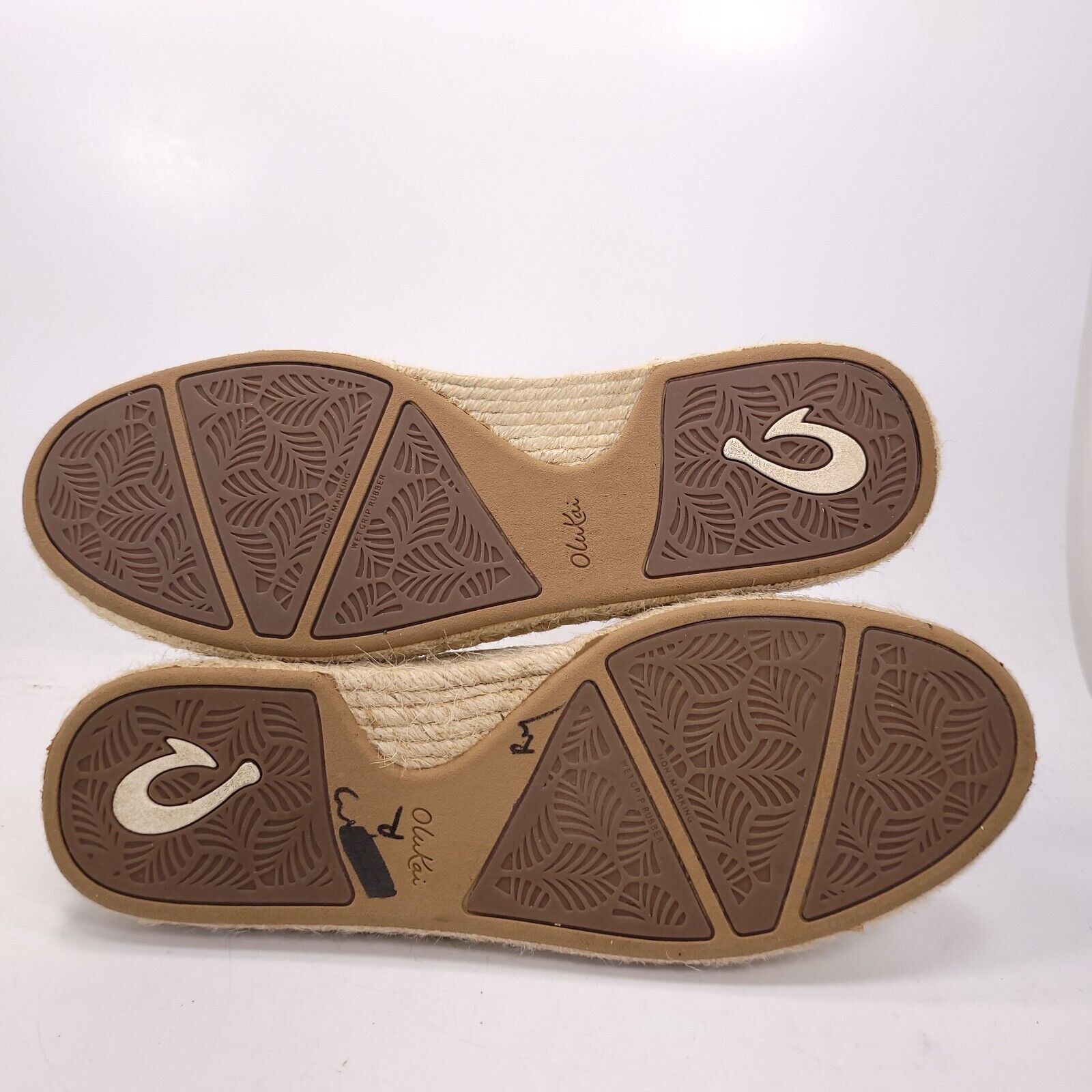Olukai Olukai Kailua Canvas Flat Shoe Womens Size 9.5 20449 White Size US 9.5 / IT 39.5 - 7 Thumbnail