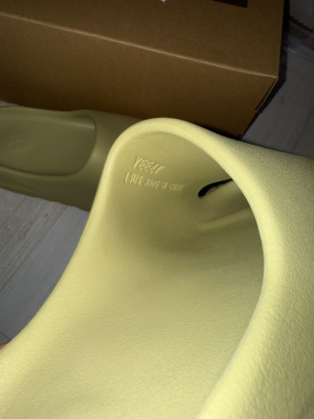 Adidas × Kanye West Adidas Yeezy Slide Resin 2022 Size US 13 / EU 46 - 8 Thumbnail
