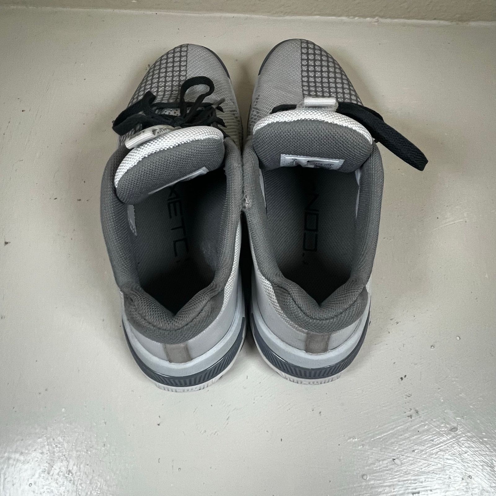 Nike Nike Men’s Metcon 8 Photon Dust Anthracite DO9328-004 size 7 Size US 7 / EU 40 - 10 Thumbnail