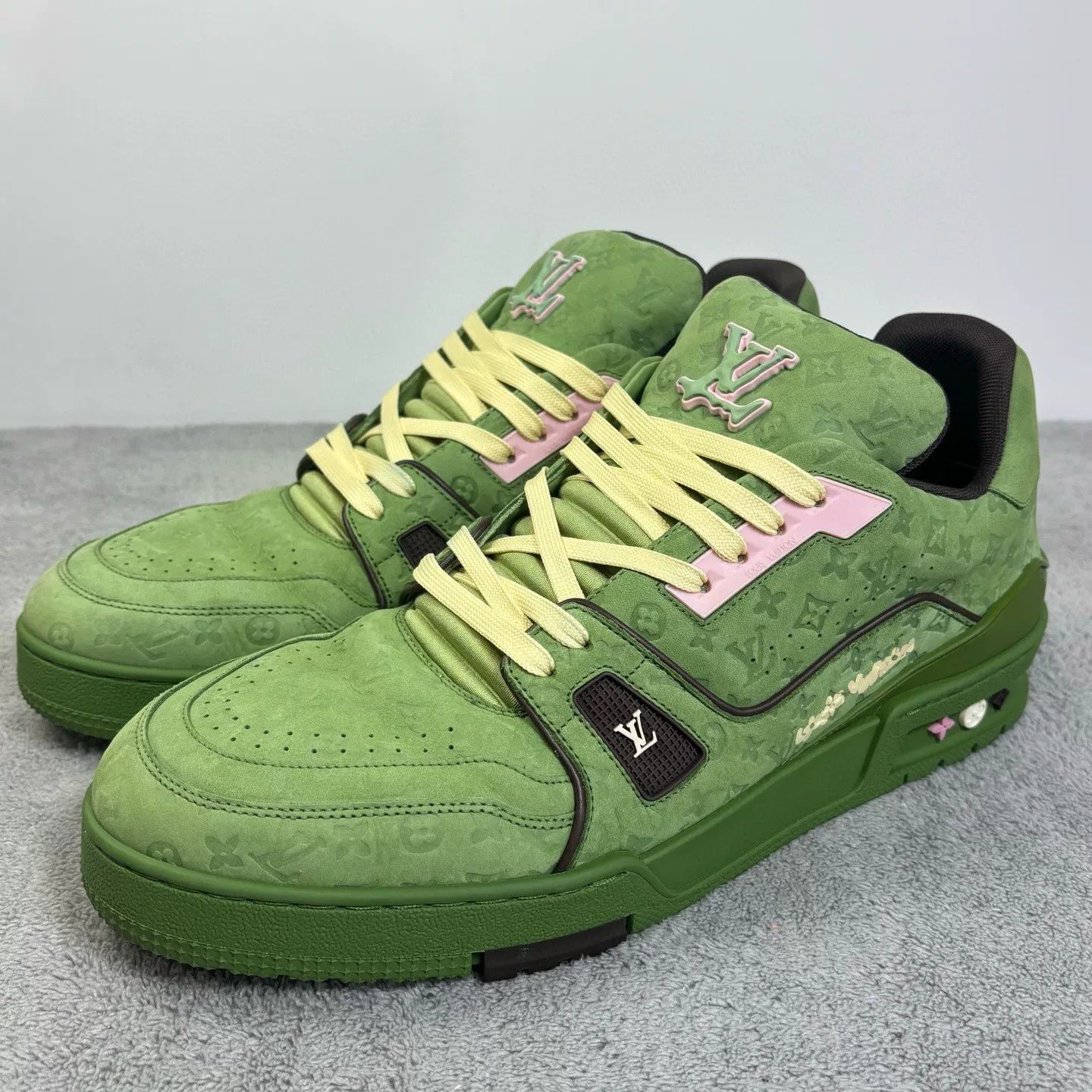 Louis Vuitton Louis Vuitton Training Green Lowtop Sneakers 43 Men Size US 10 / EU 43 - 1 Thumbnail