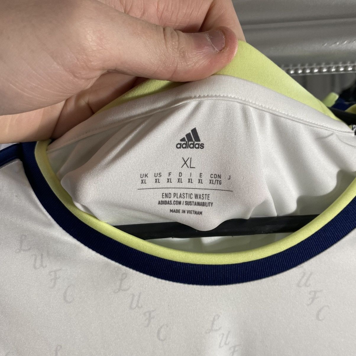 Adidas Adidas soccer jersey Leeds United Size XL Size US XL / EU 56 / 4 - 5 Thumbnail