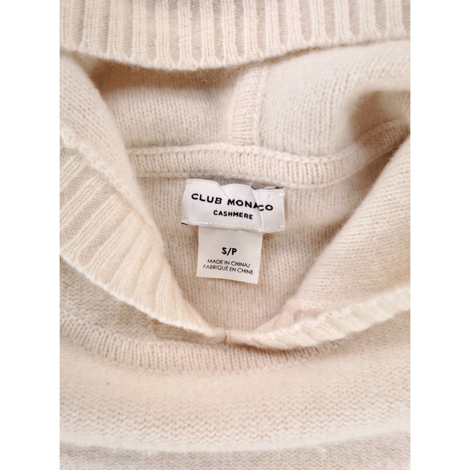 Club Monaco **Club Monaco Cream Tan Cashmere Hooded Cropped Women's S** User: Club Monaco Cream Tan Cashmere Hooded Cropped Sweatshirt Women's S Size S / US 4 / IT 40 - 2 Thumbnail